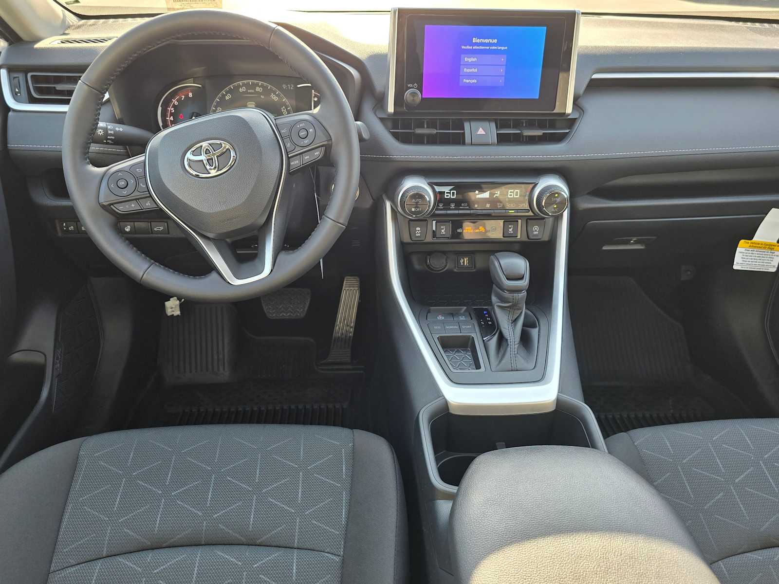 2024 Toyota RAV4 XLE 19