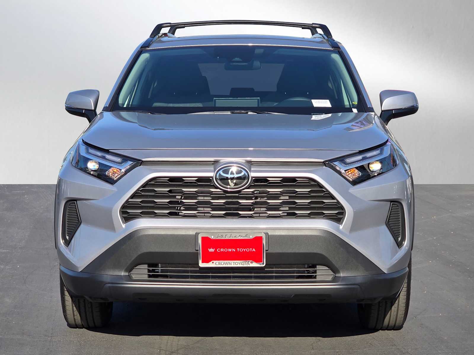 2024 Toyota RAV4 XLE 8