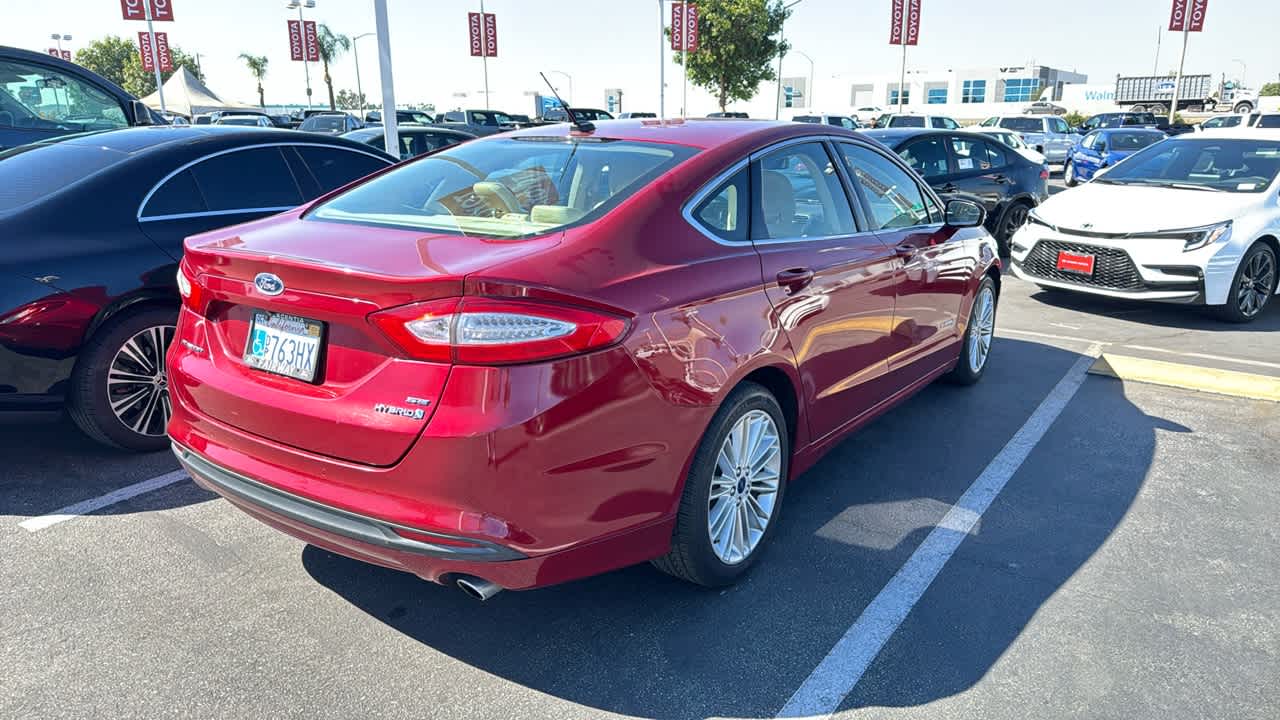 2014 Ford Fusion SE Hybrid 2