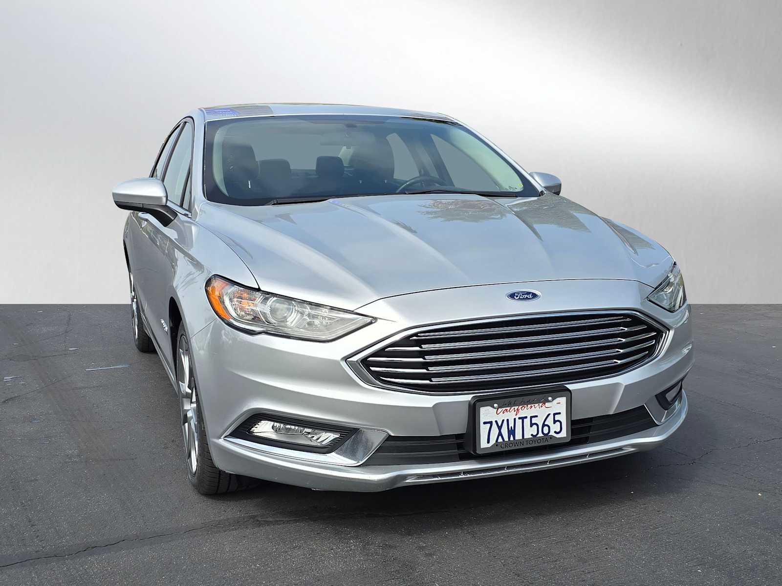 2017 Ford Fusion Hybrid SE 7