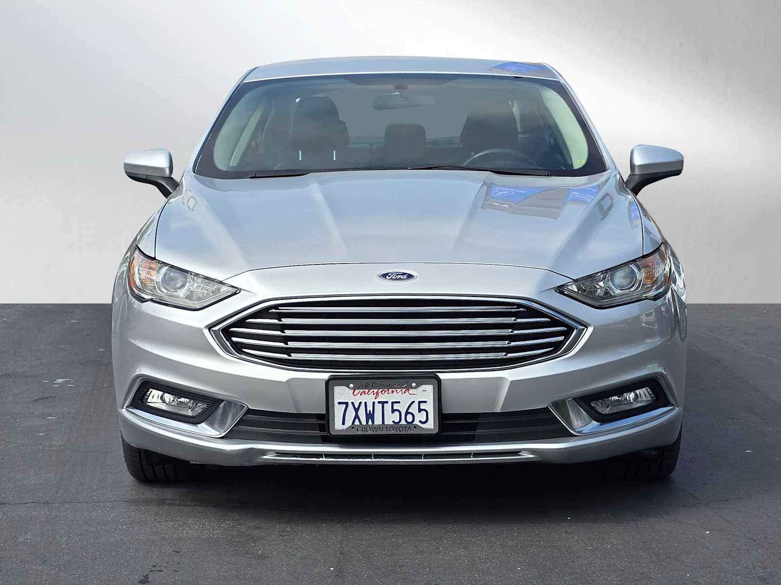 2017 Ford Fusion Hybrid SE 8