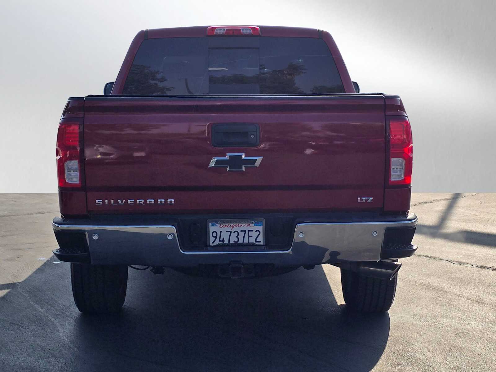 2018 Chevrolet Silverado 1500 LTZ 2WD Crew Cab 143.5 4