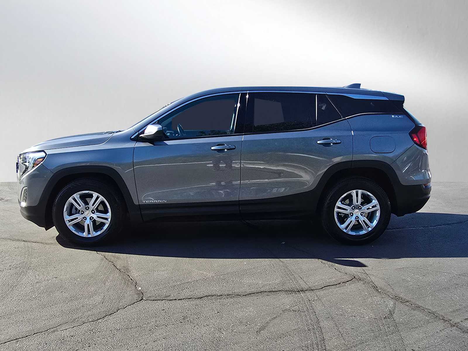 2020 GMC Terrain SLE 2