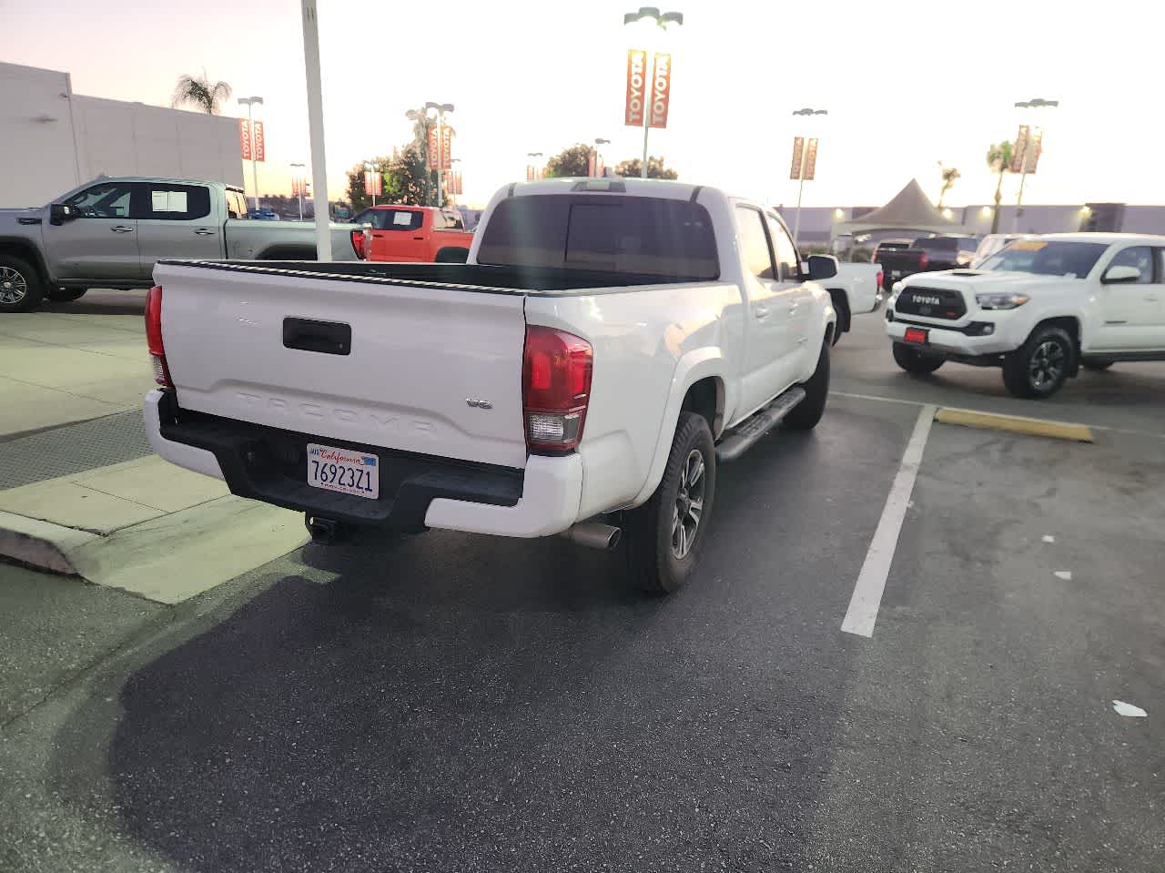 2017 Toyota Tacoma TRD Sport Double Cab 6 Bed V6 4x2 AT 2