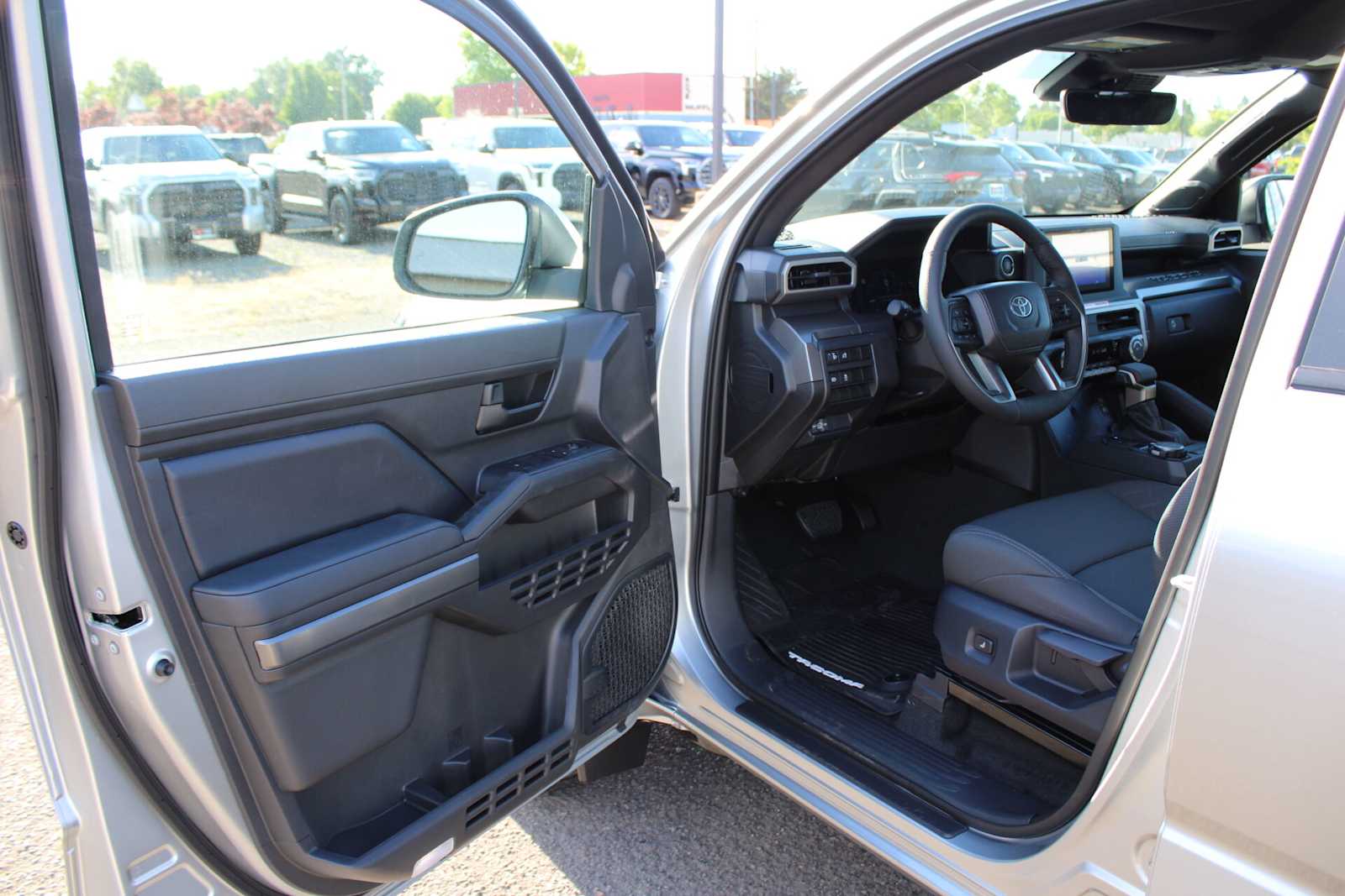 2024 Toyota Tacoma SR5 Double Cab 5 Bed AT 20