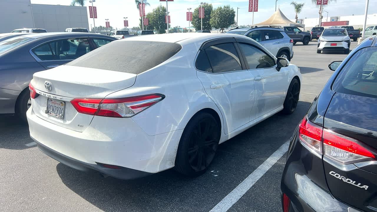 2018 Toyota Camry LE 2