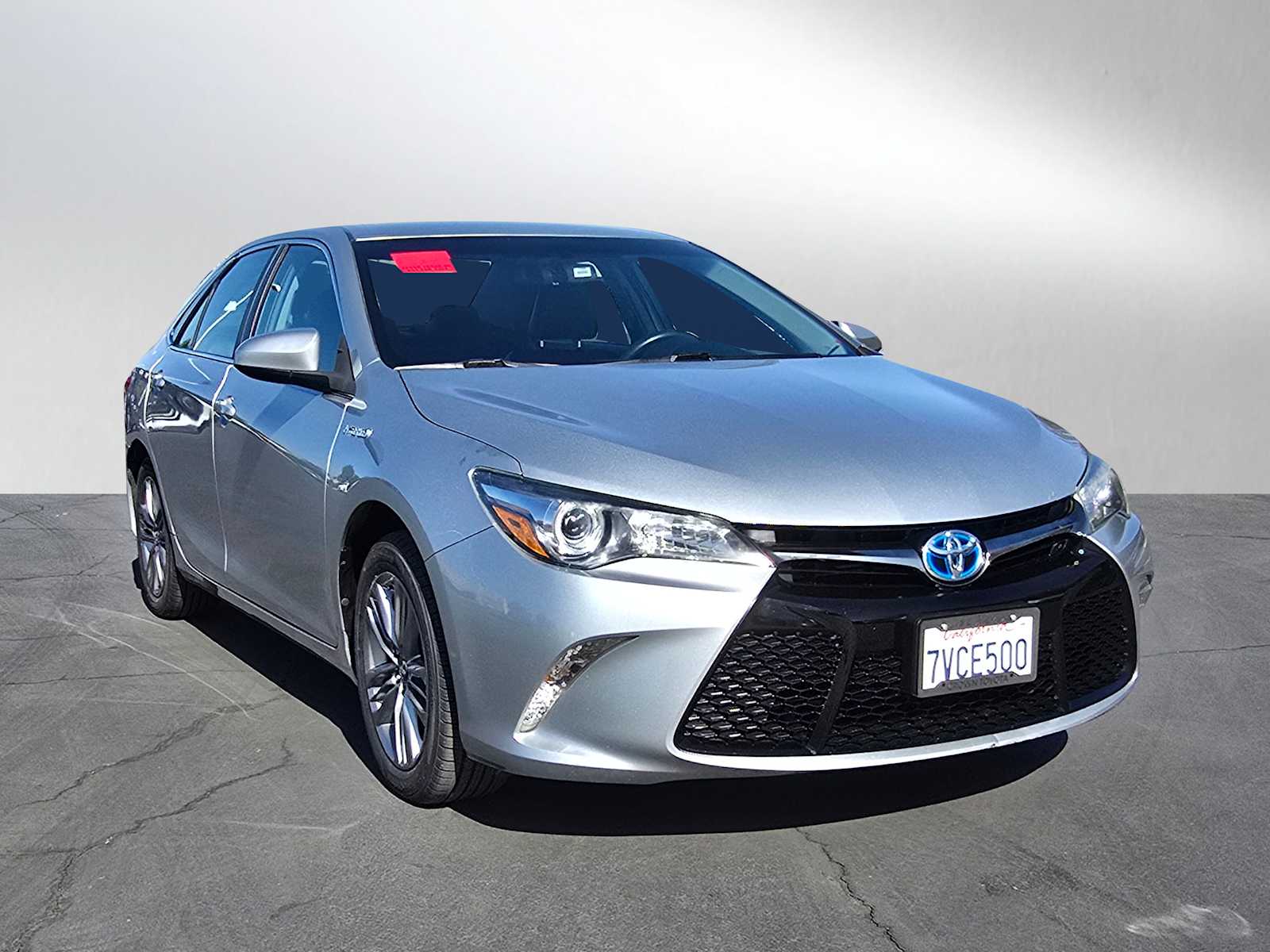 2017 Toyota Camry Hybrid SE 7