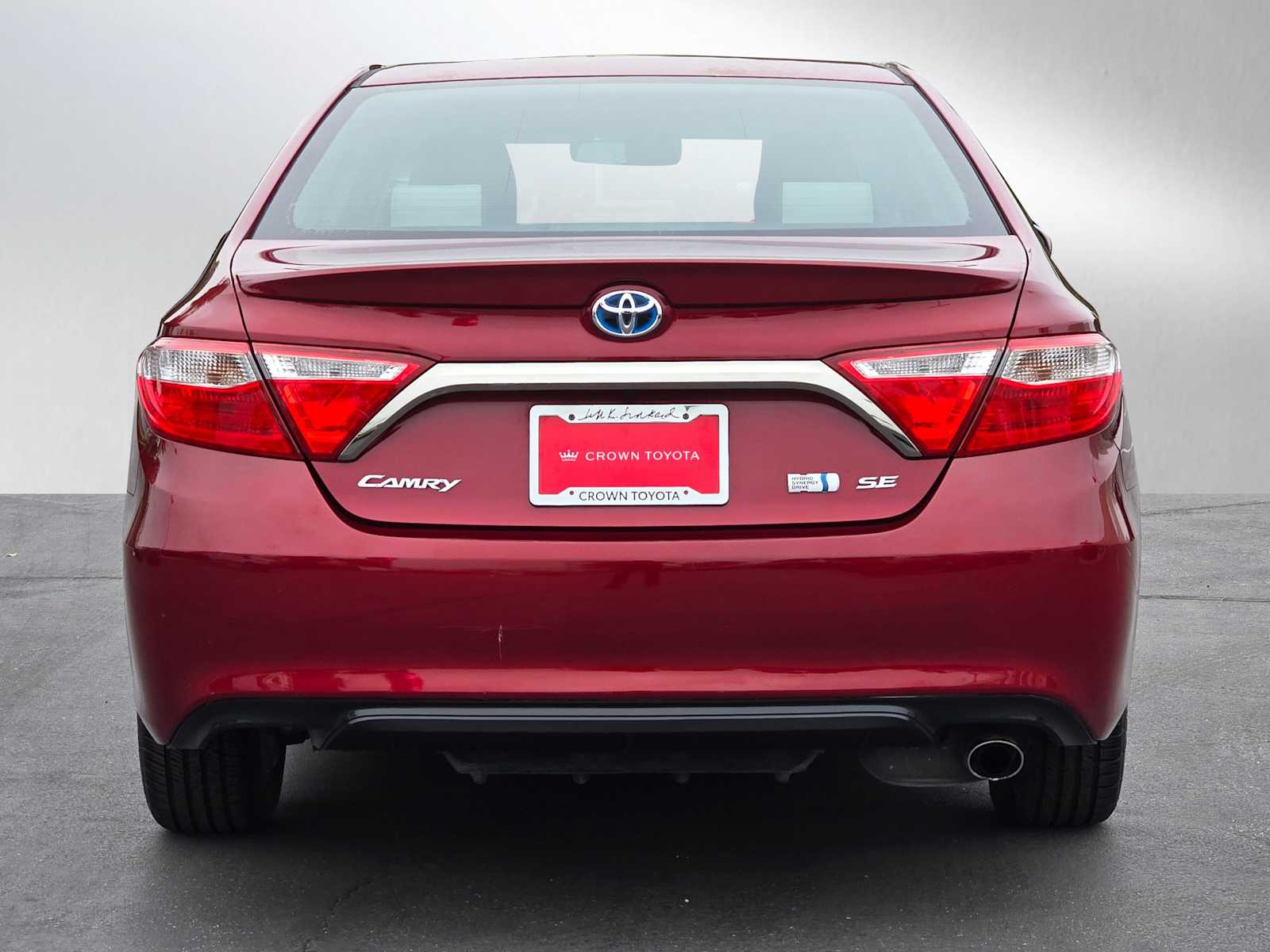 2015 Toyota Camry Hybrid SE 4