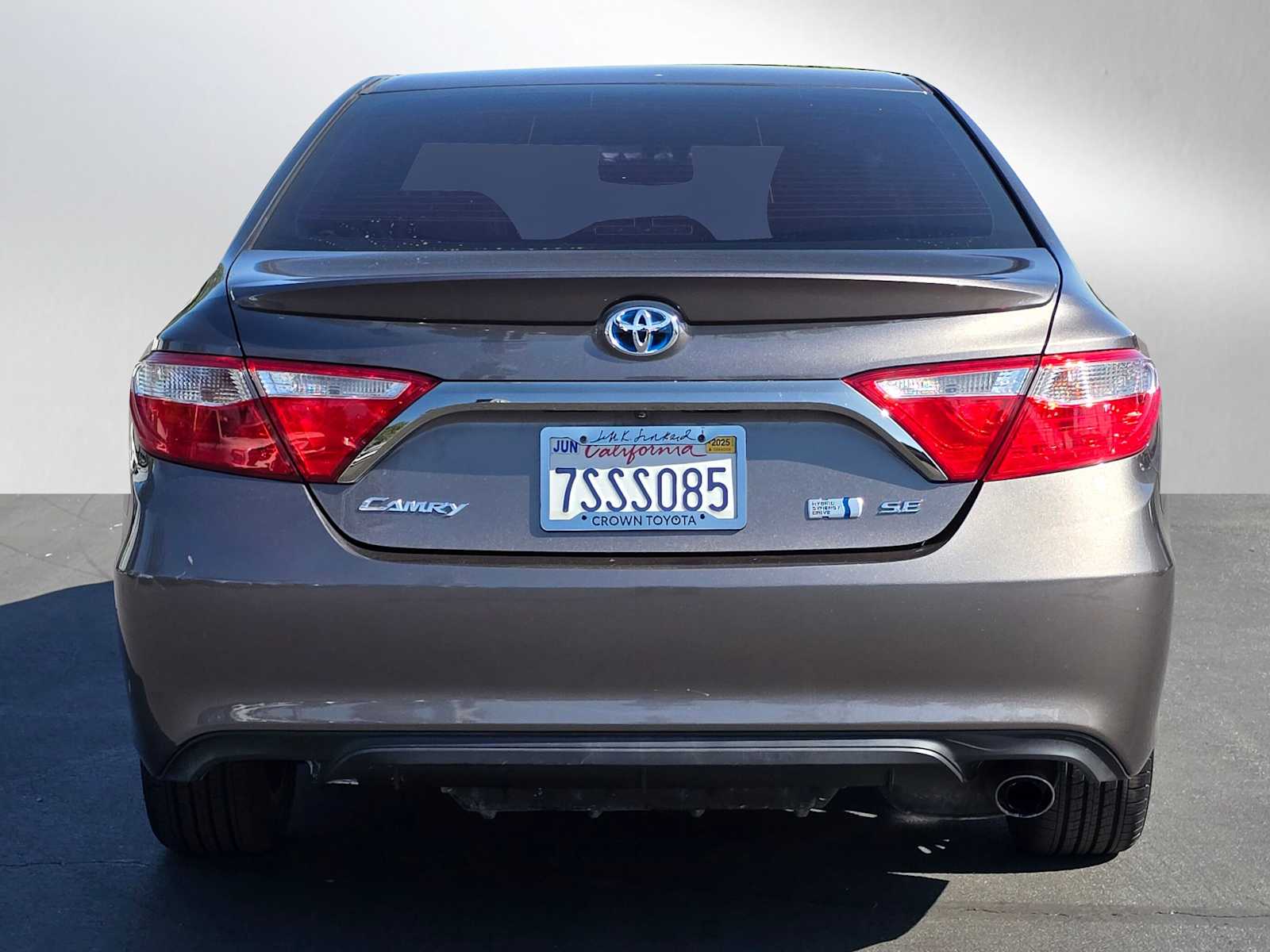 2016 Toyota Camry Hybrid SE 4