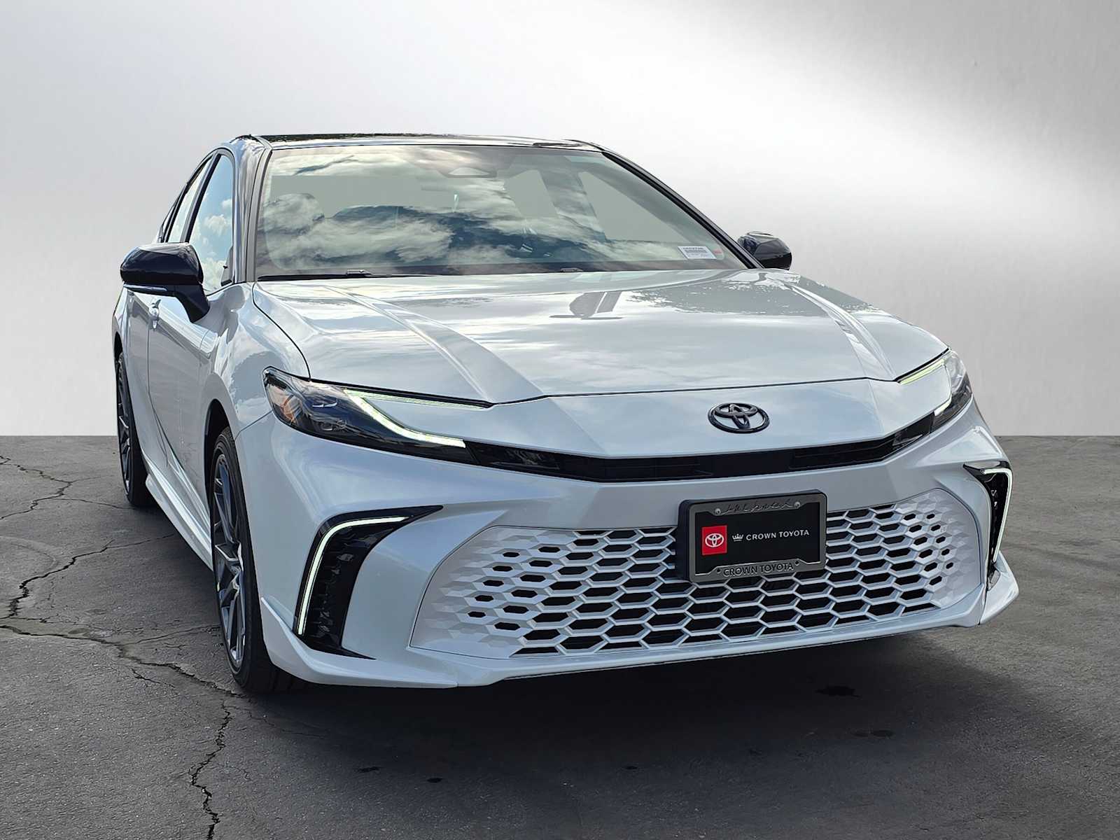 2025 Toyota Camry XSE 7