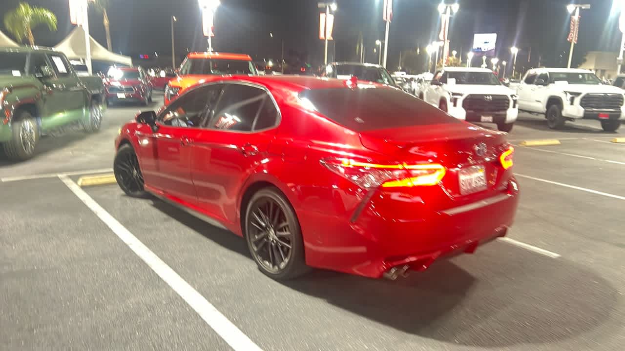 2021 Toyota Camry Hybrid XSE 2