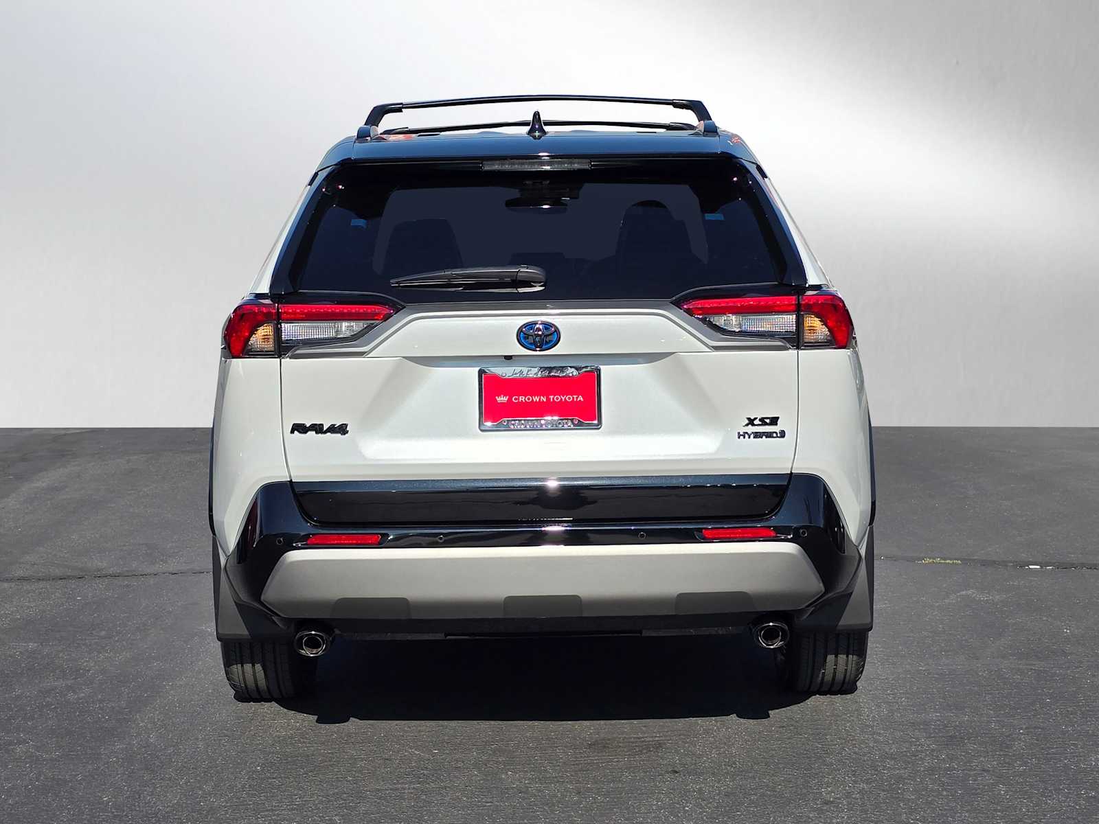 2024 Toyota RAV4 Hybrid XSE 4