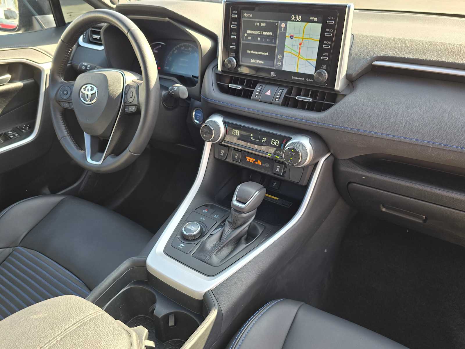 2021 Toyota RAV4 Hybrid XSE 11