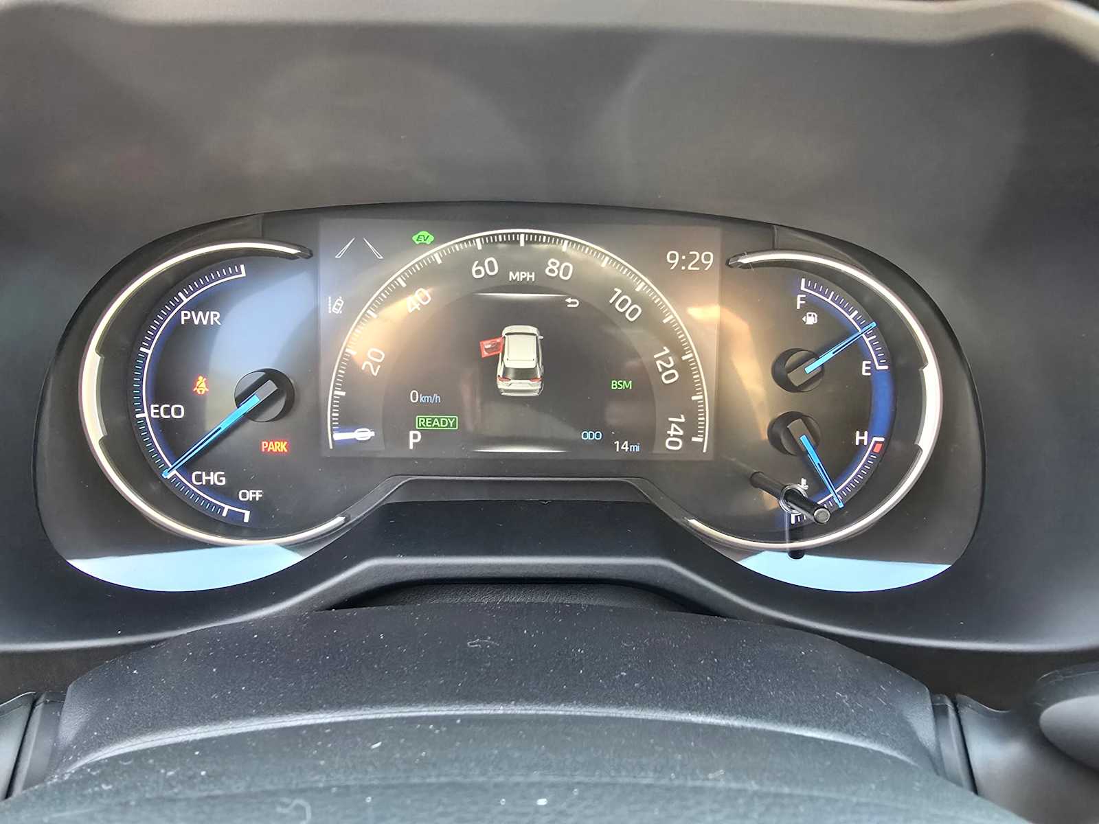 2024 Toyota RAV4 Hybrid LE 23