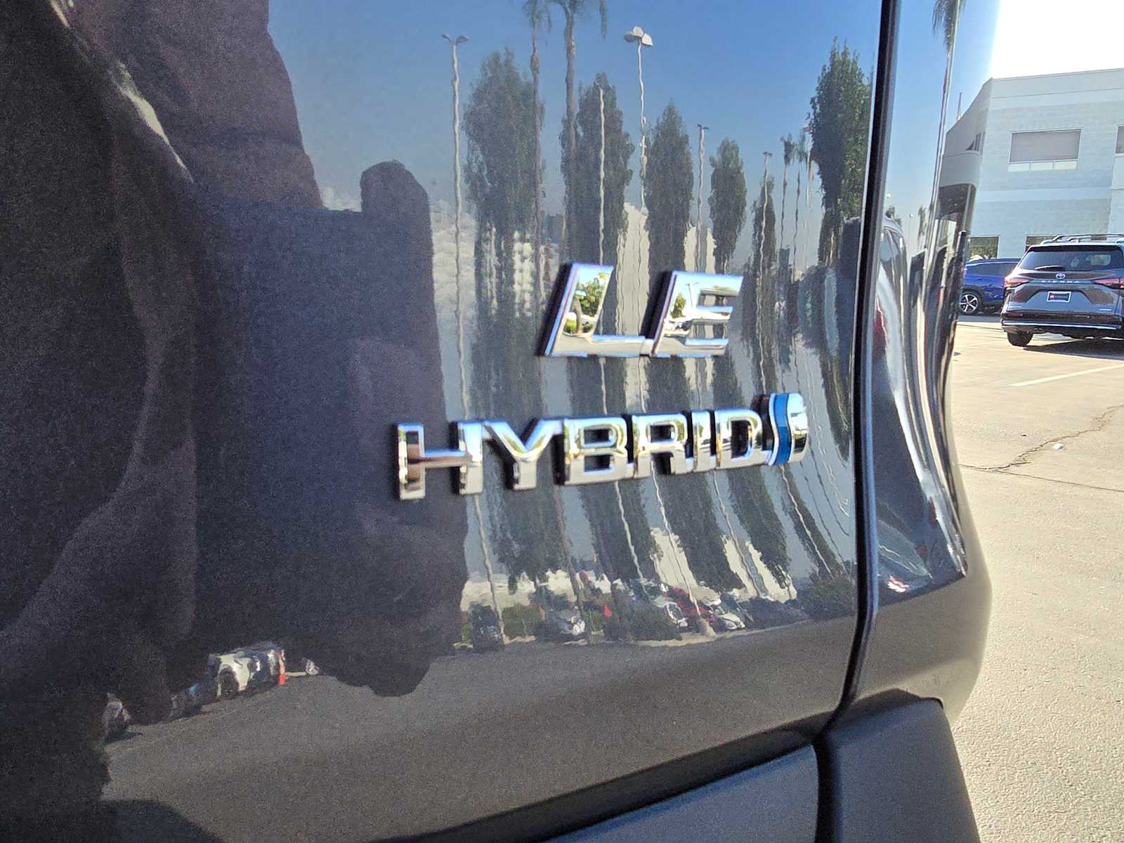 2024 Toyota RAV4 Hybrid LE 13