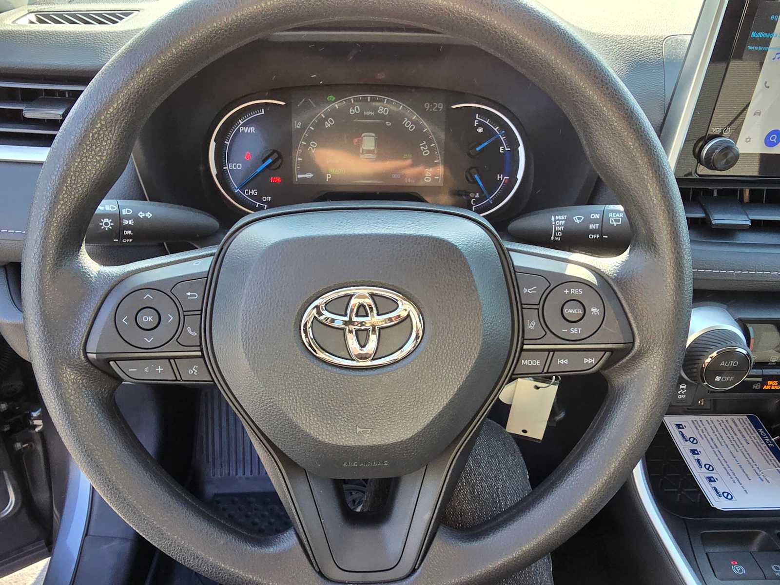 2024 Toyota RAV4 Hybrid LE 22