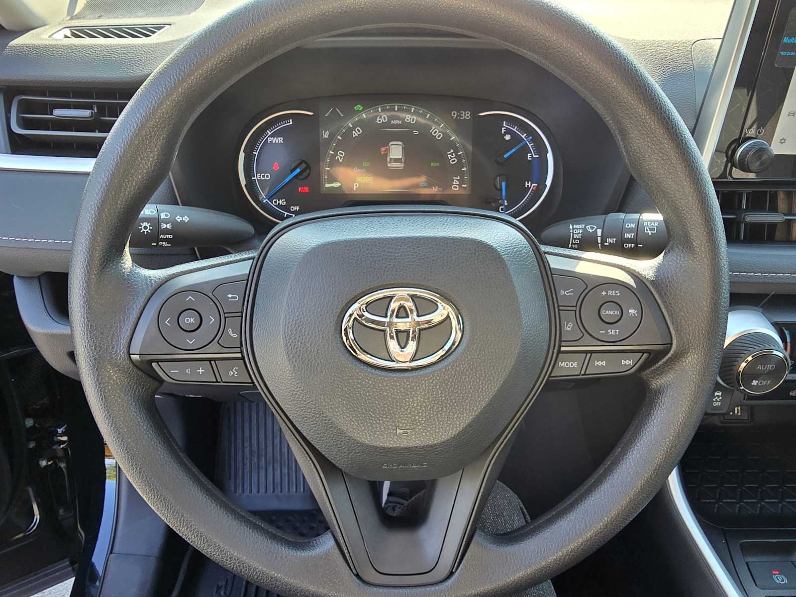 2024 Toyota RAV4 Hybrid XLE 22