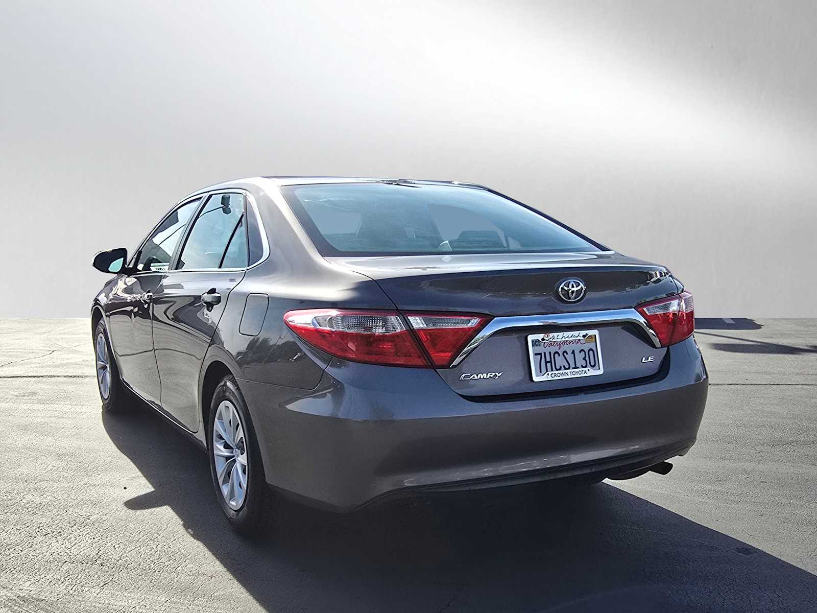 2015 Toyota Camry LE 3