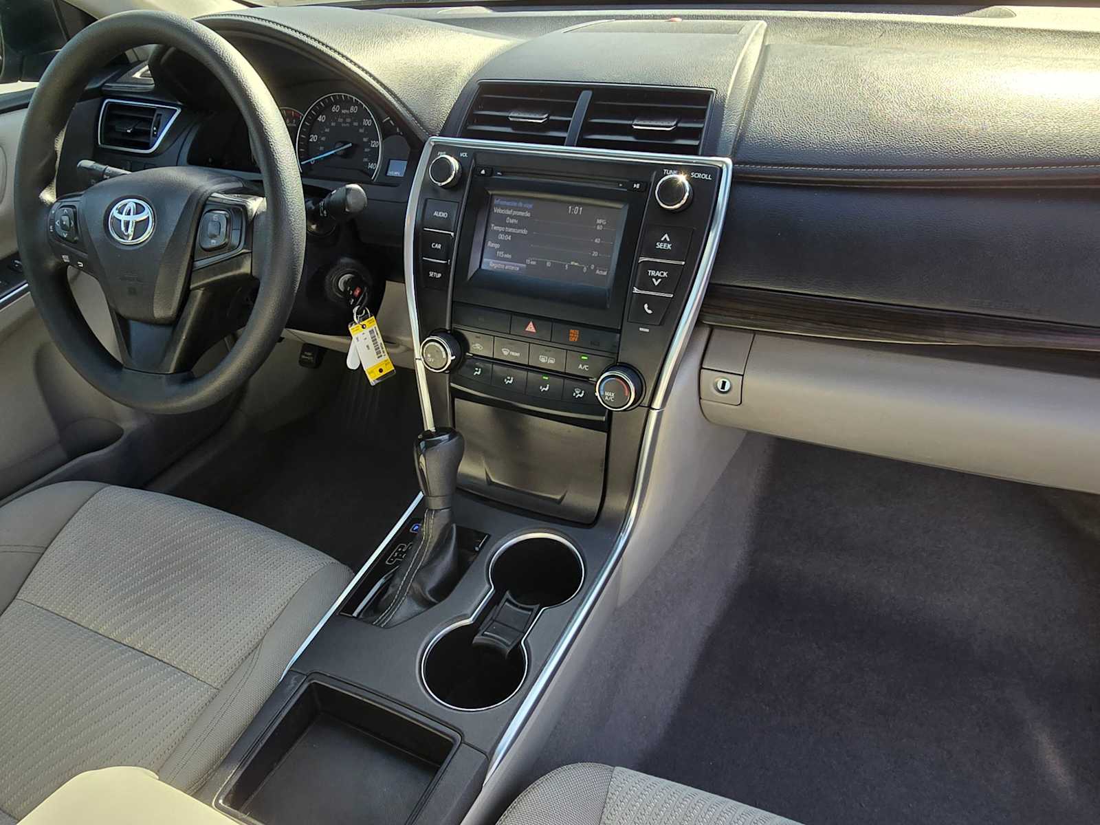 2015 Toyota Camry LE 11