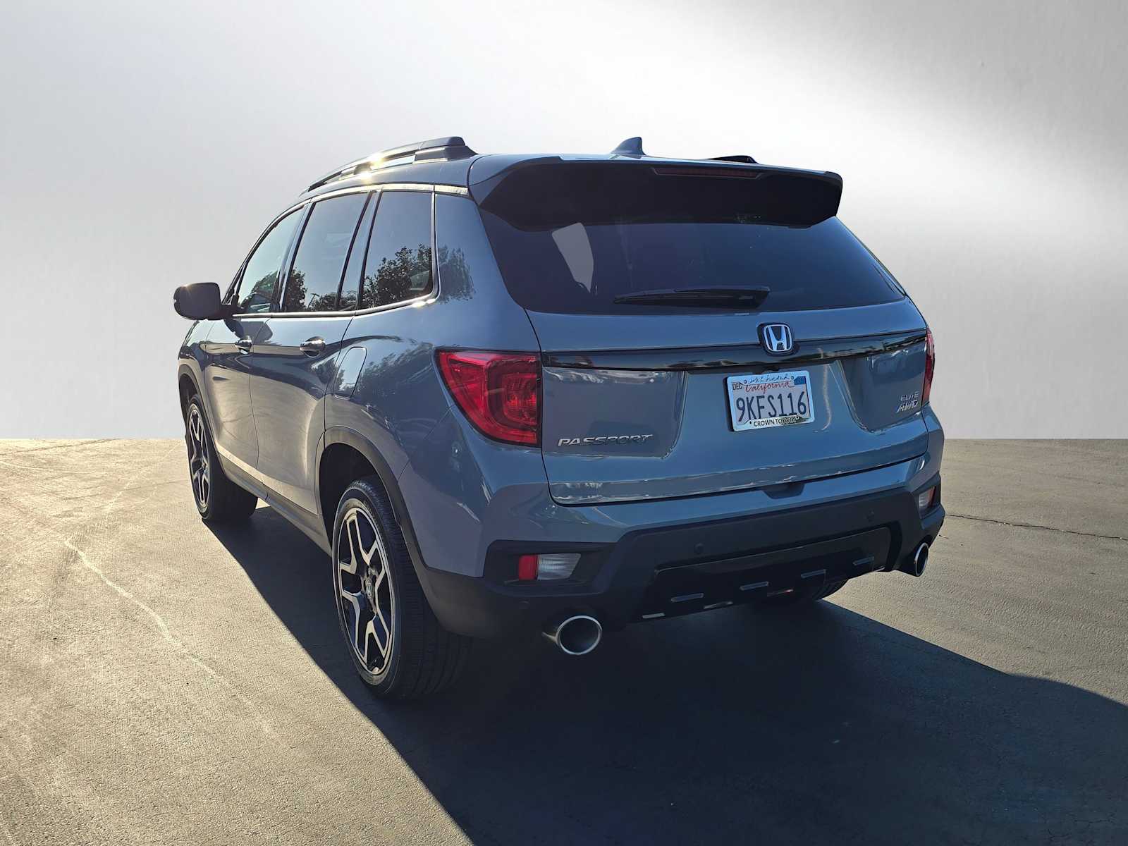 2023 Honda Passport Elite 3