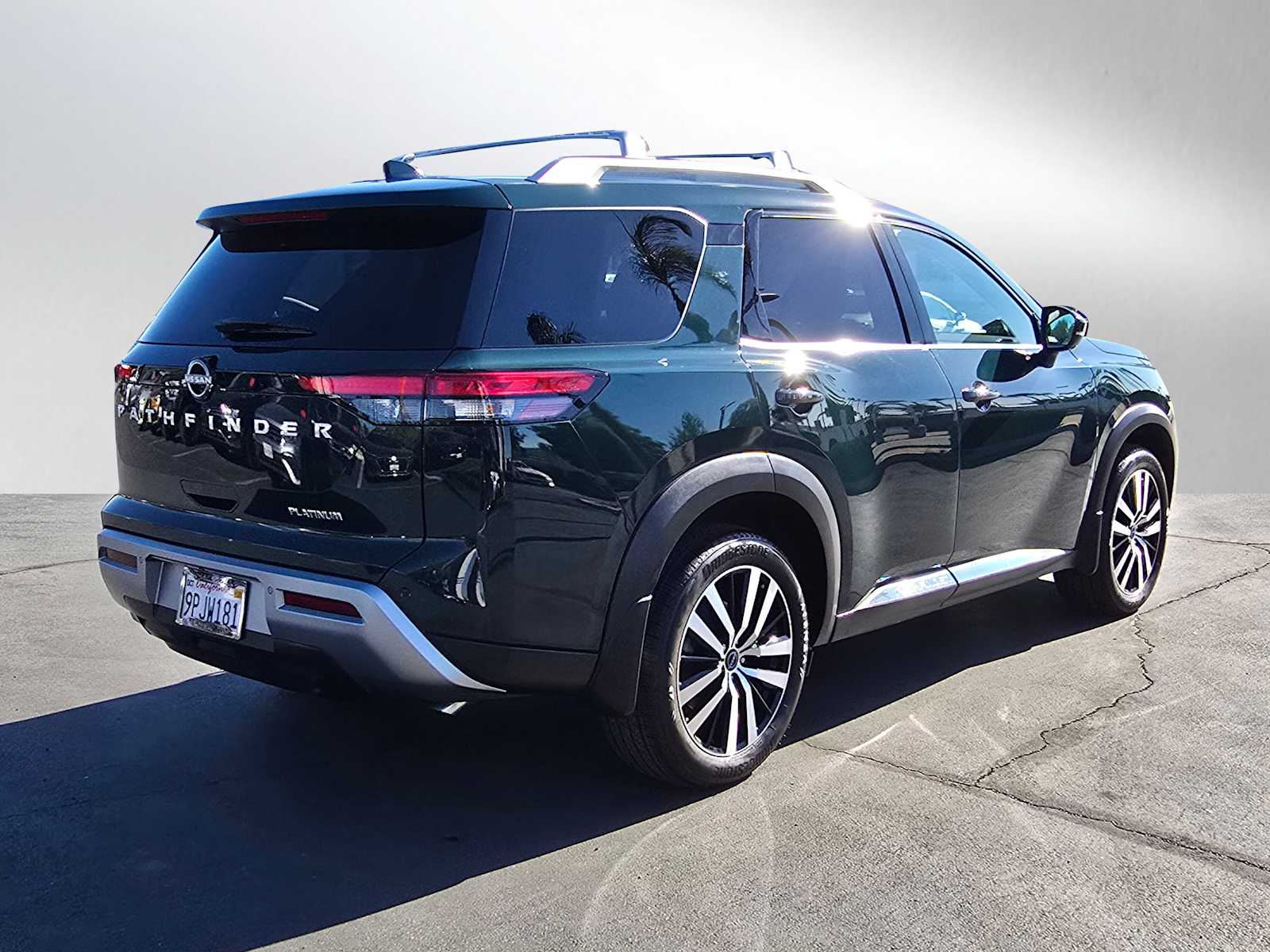 2023 Nissan Pathfinder Platinum 5