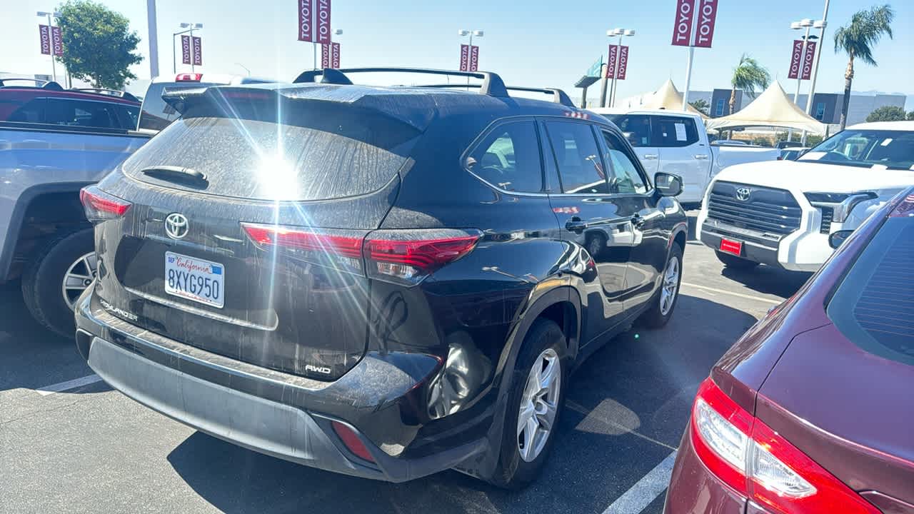 2021 Toyota Highlander L 2