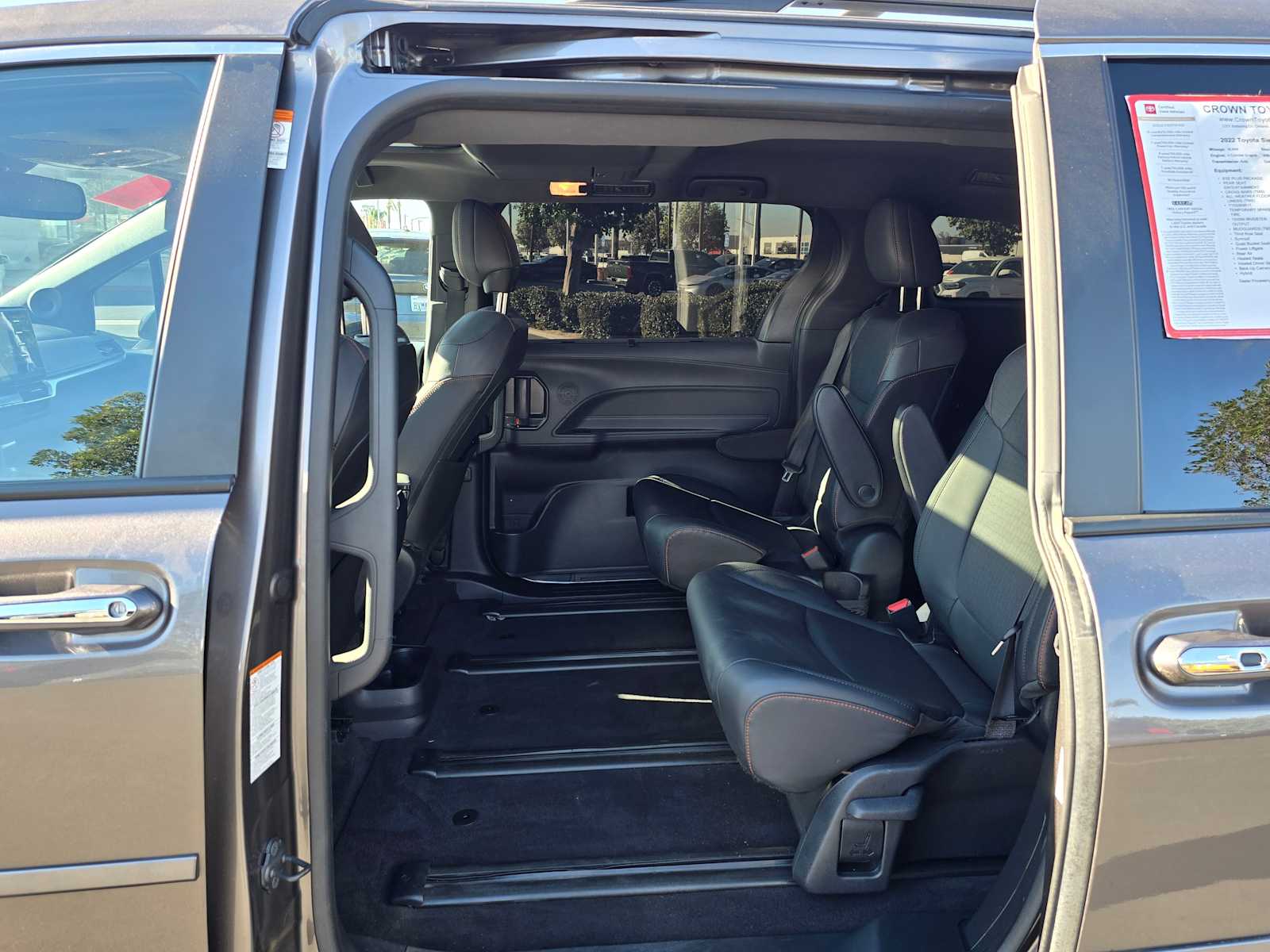 2022 Toyota Sienna XSE 17