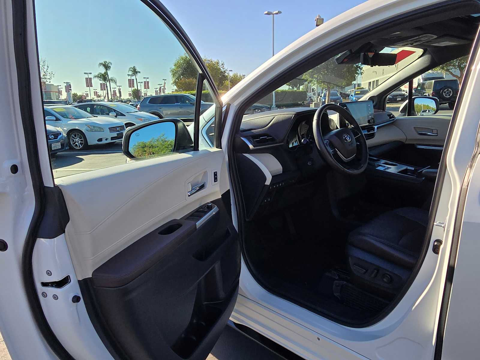 2021 Toyota Sienna Platinum 21