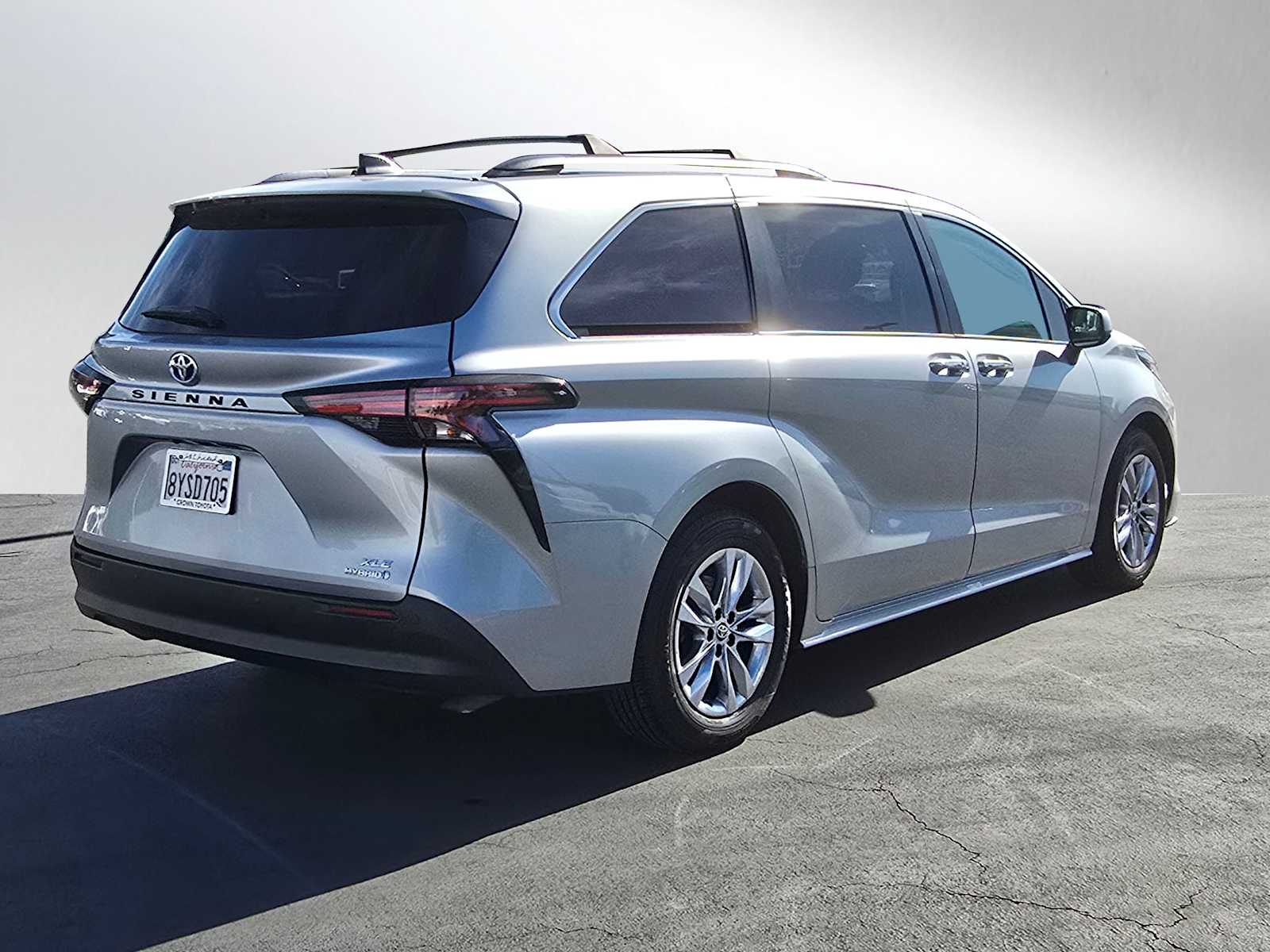 2022 Toyota Sienna XLE 5