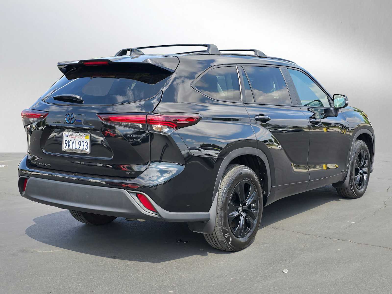 2024 Toyota Highlander Hybrid XLE Nightshade 5