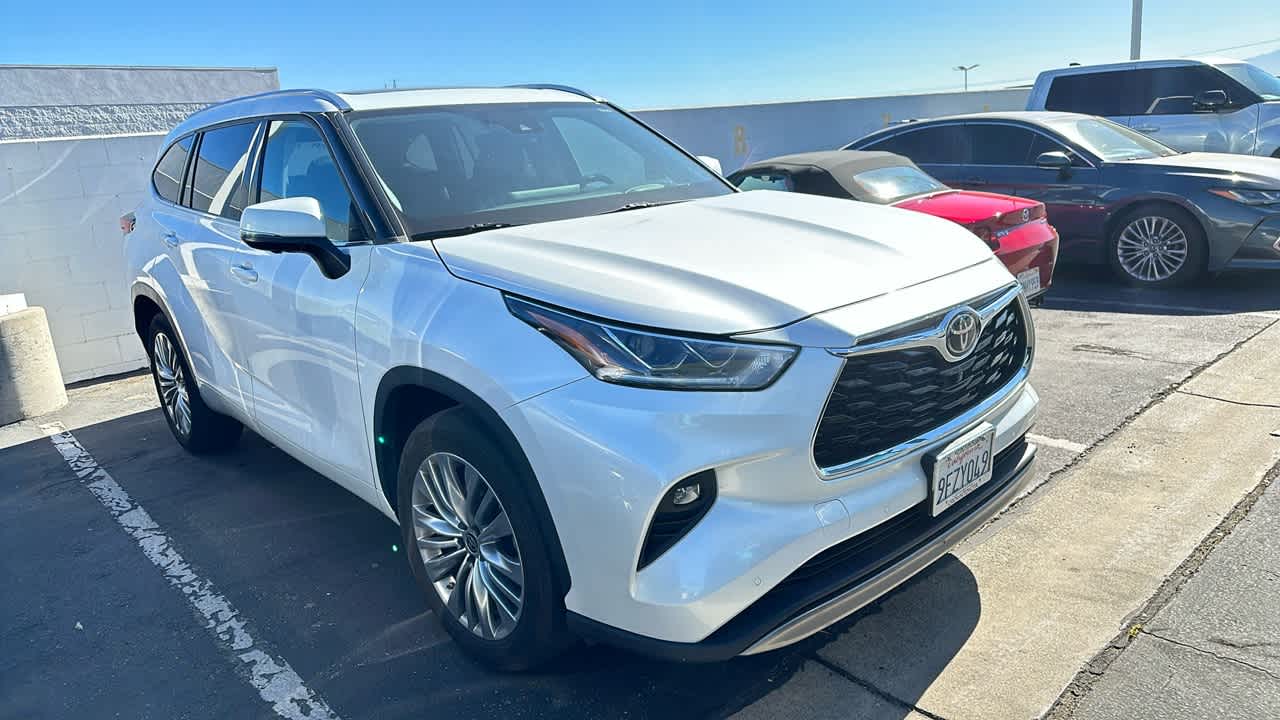 2023 Toyota Highlander Platinum 2