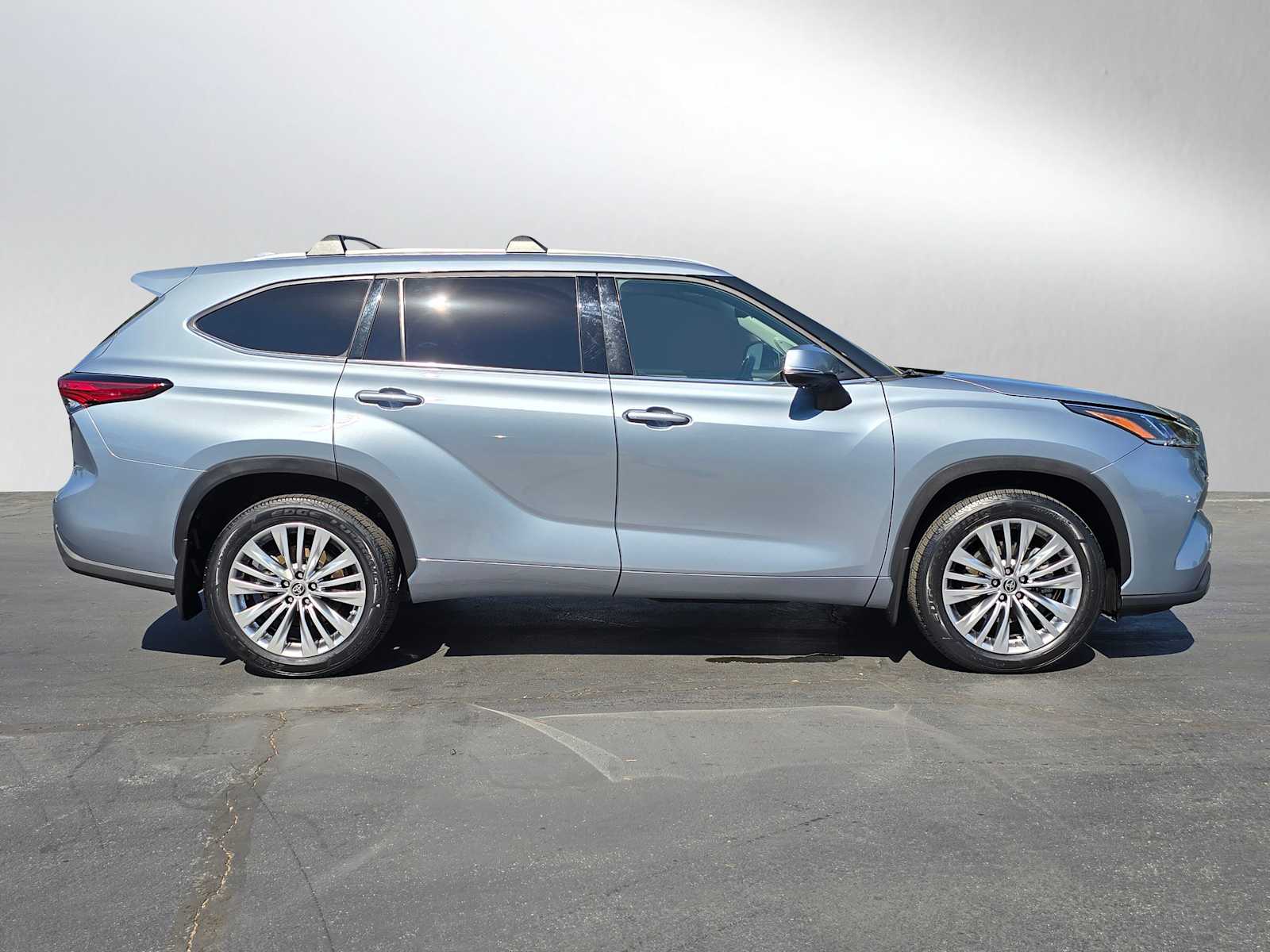 2023 Toyota Highlander Platinum 6