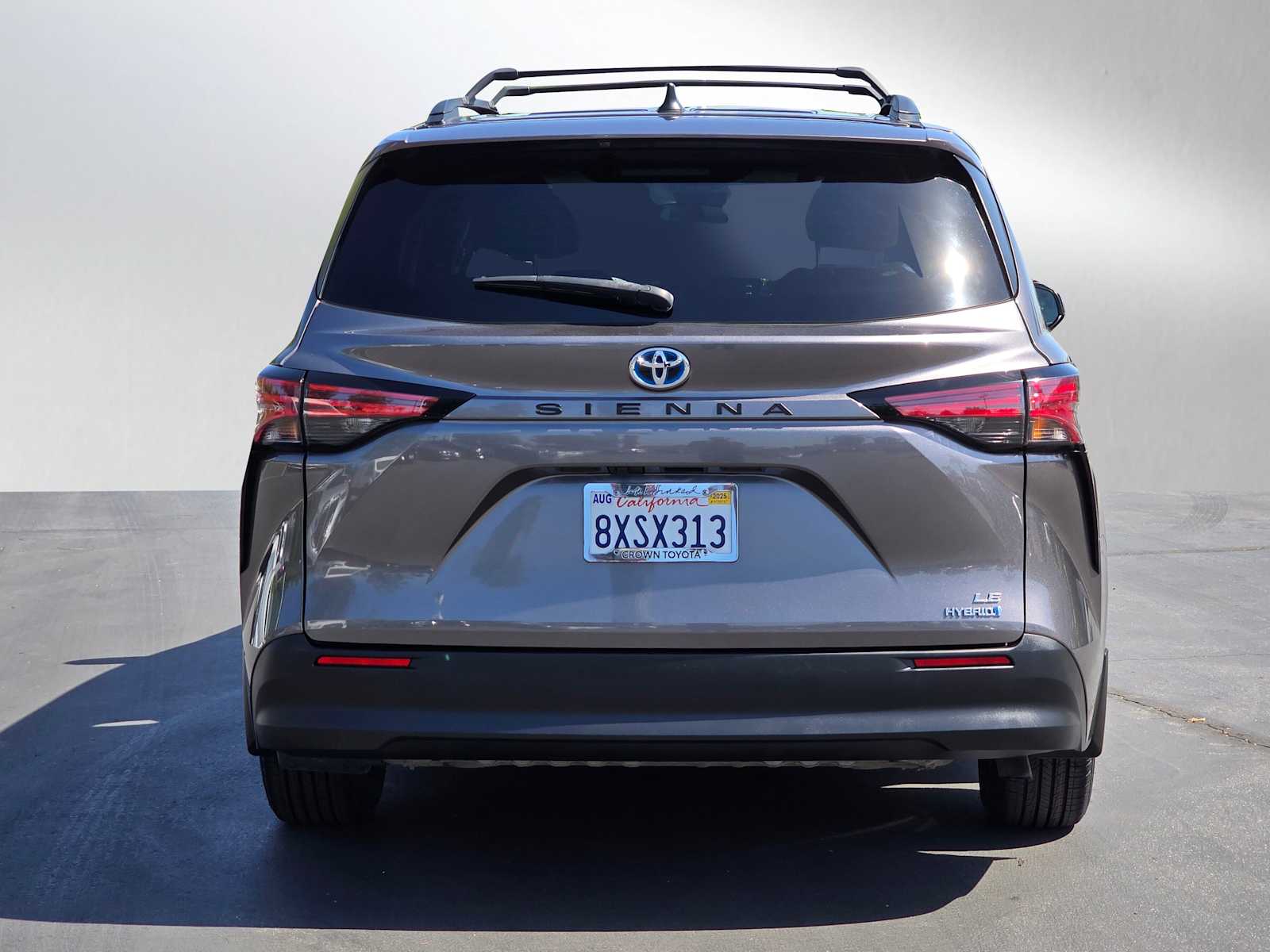 2021 Toyota Sienna LE 4