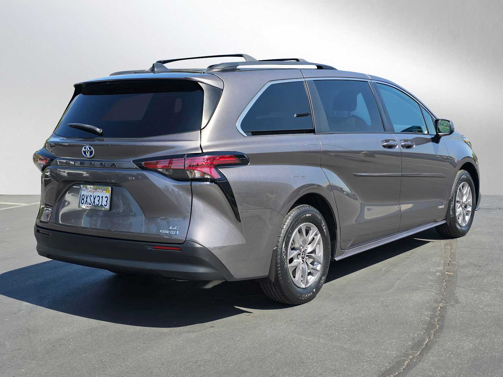 2021 Toyota Sienna LE 5