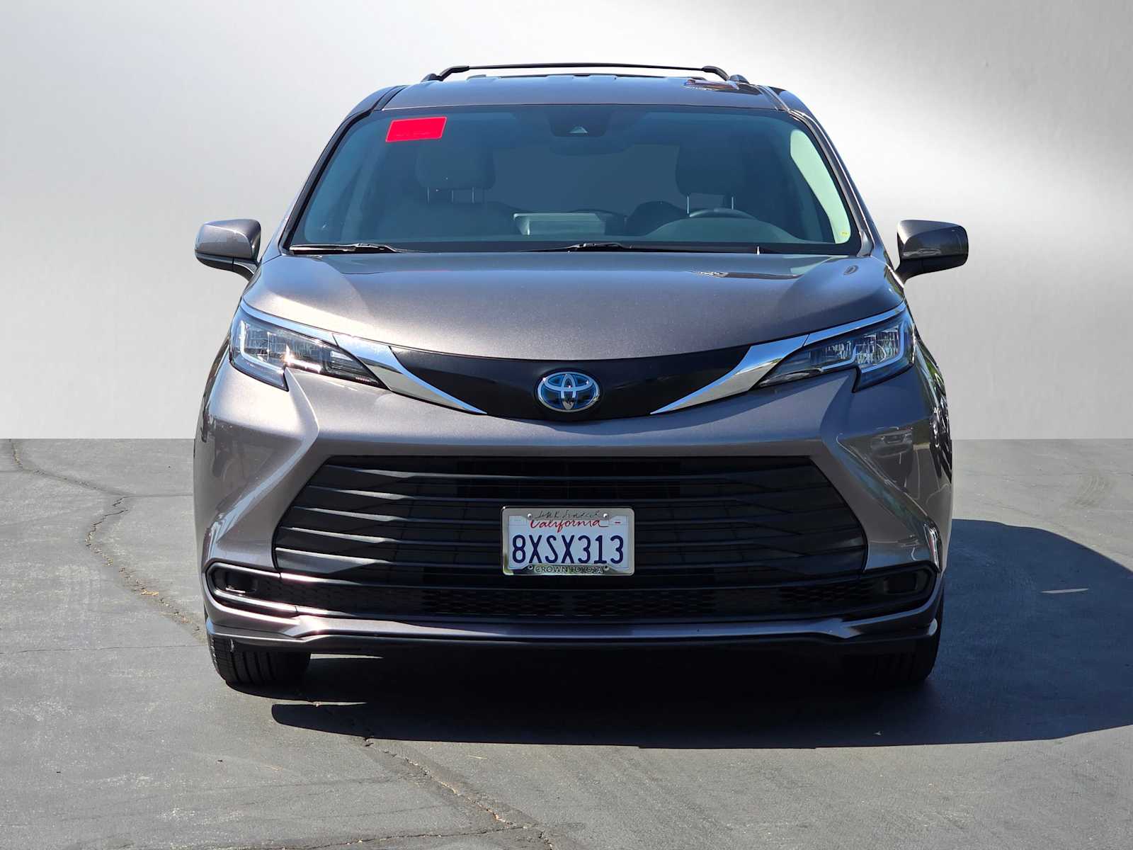 2021 Toyota Sienna LE 8