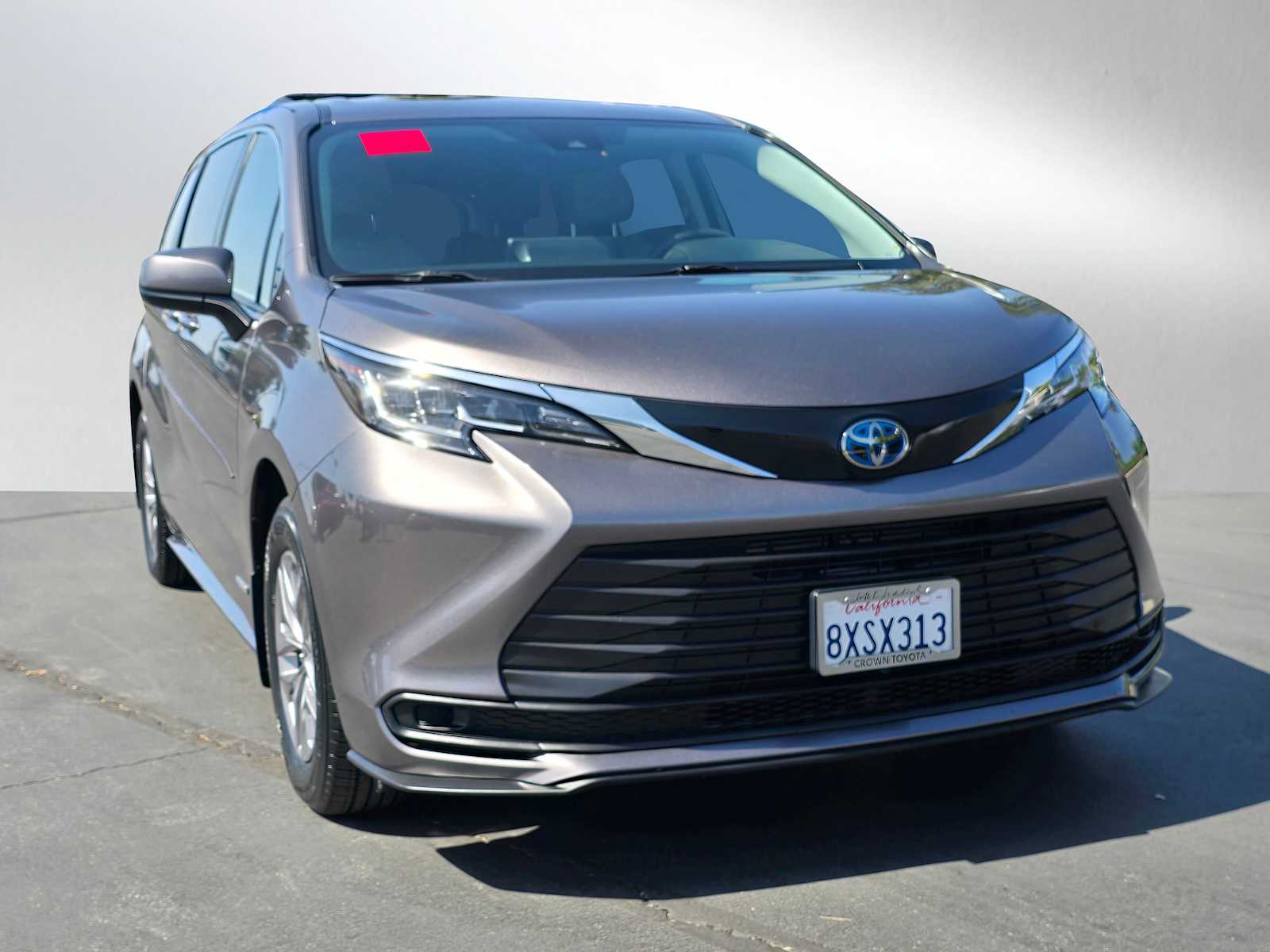 2021 Toyota Sienna LE 7