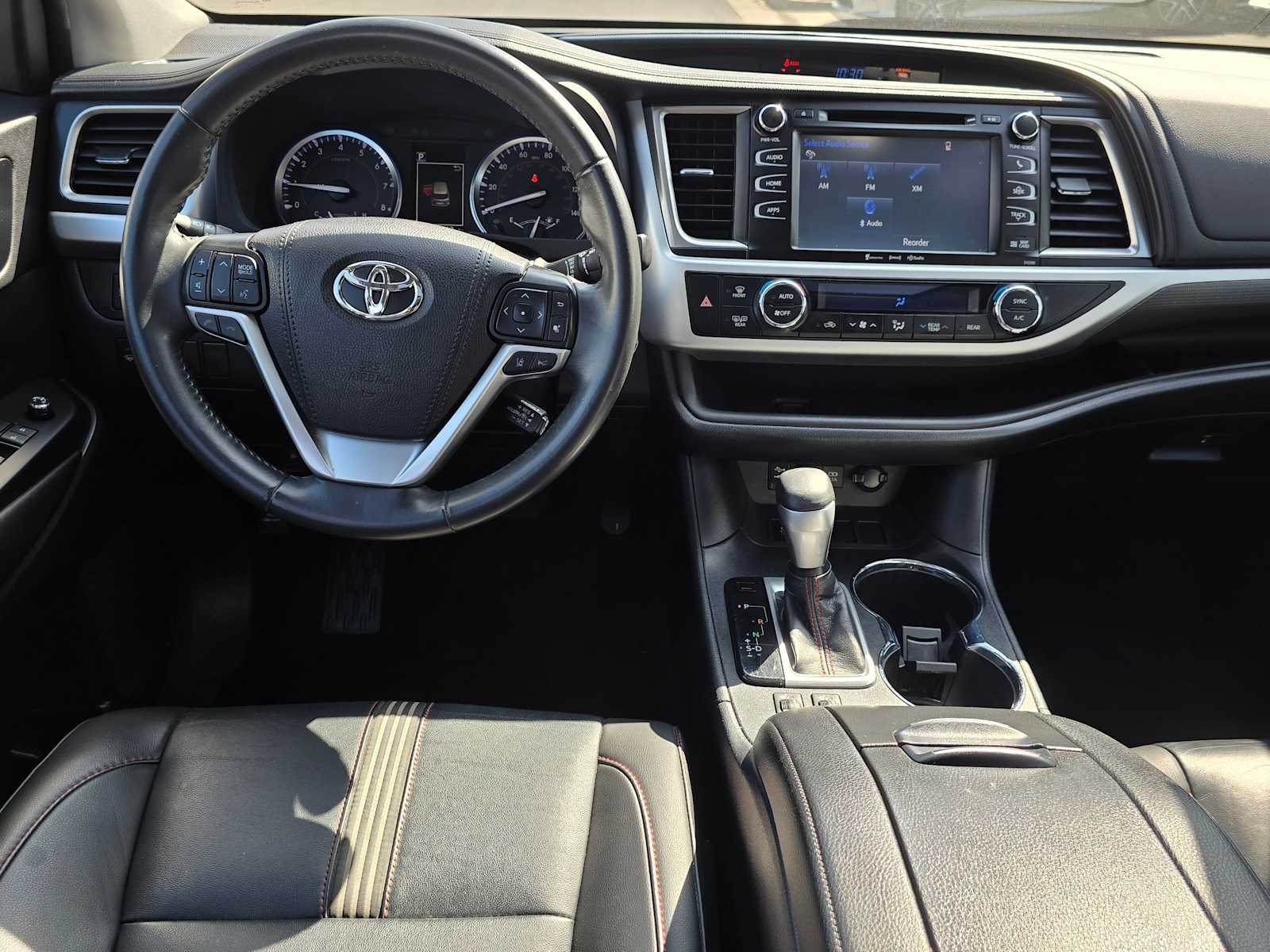 2019 Toyota Highlander SE 20