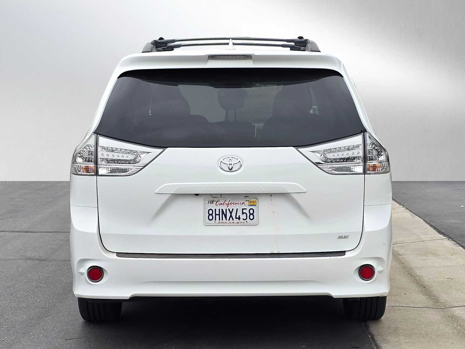 2019 Toyota Sienna SE 4