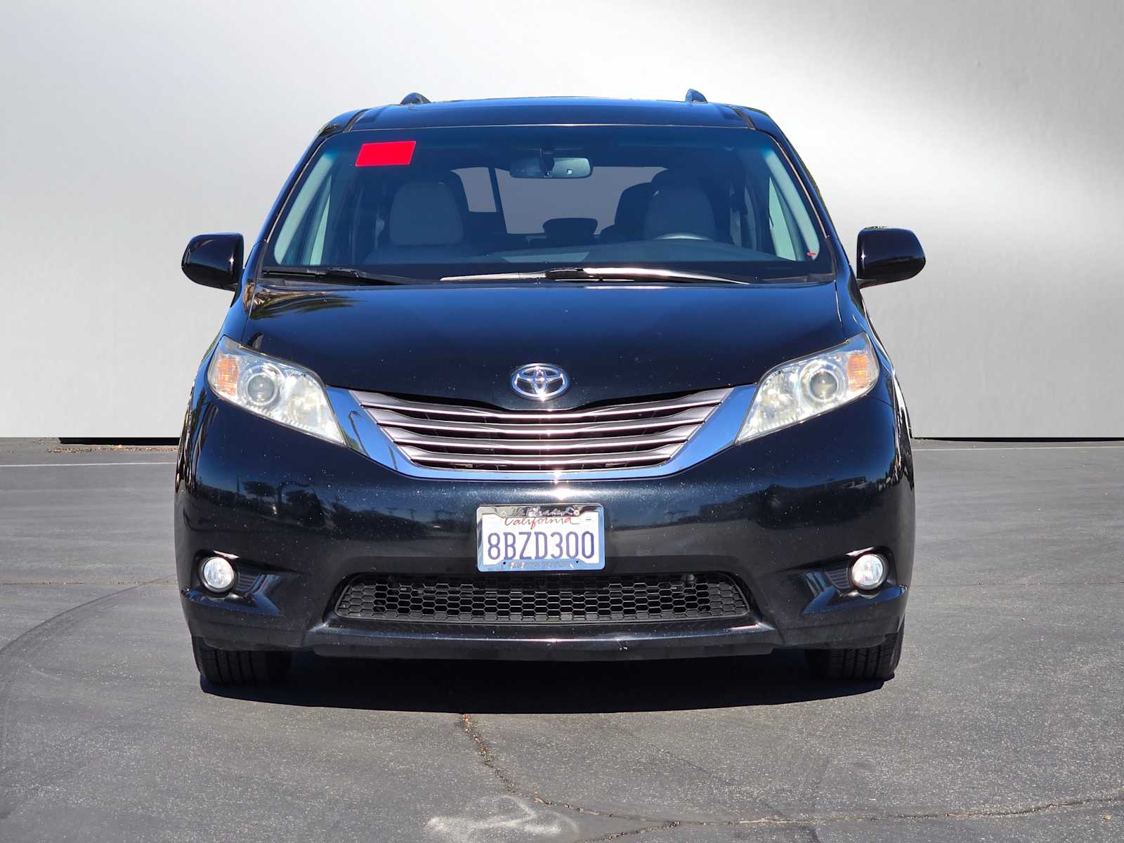 2017 Toyota Sienna XLE 8