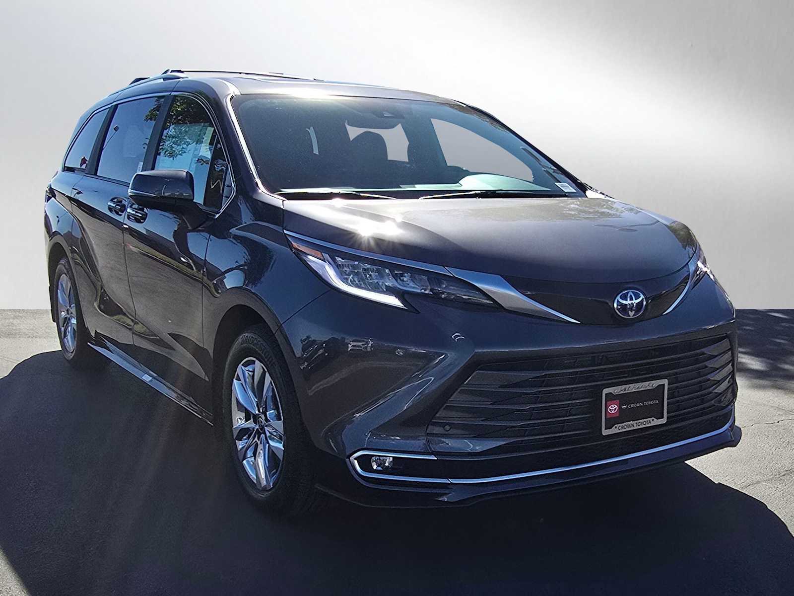 2025 Toyota Sienna Limited 7