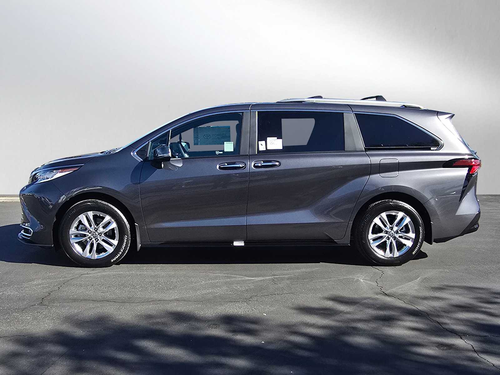 2025 Toyota Sienna Limited 2