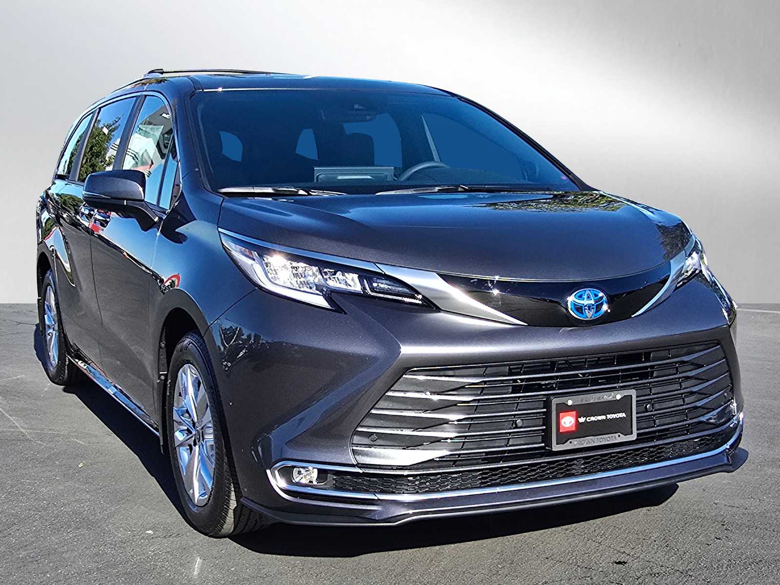 2025 Toyota Sienna Limited 7