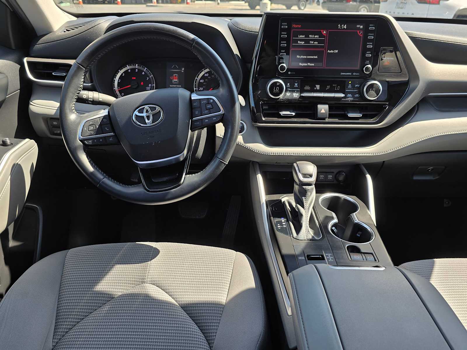 2021 Toyota Highlander LE 20