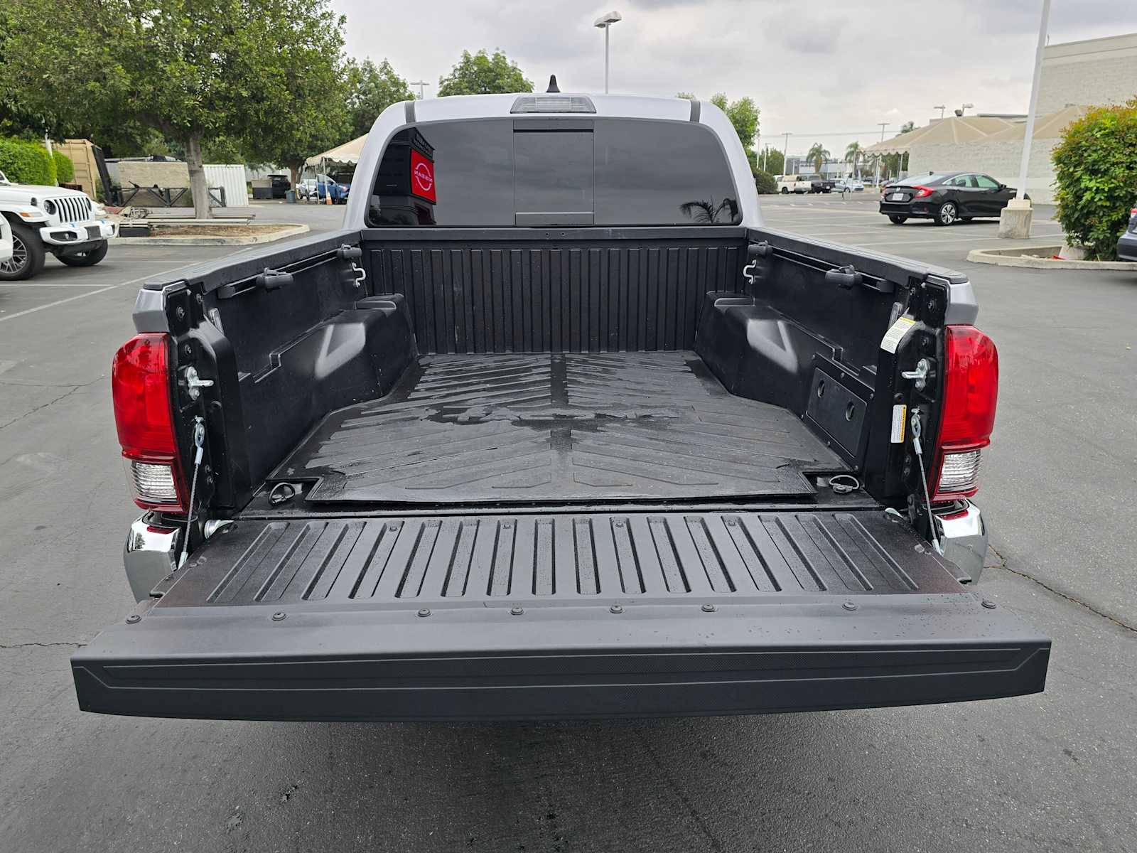 2021 Toyota Tacoma SR5 Double Cab 5 Bed V6 AT 14