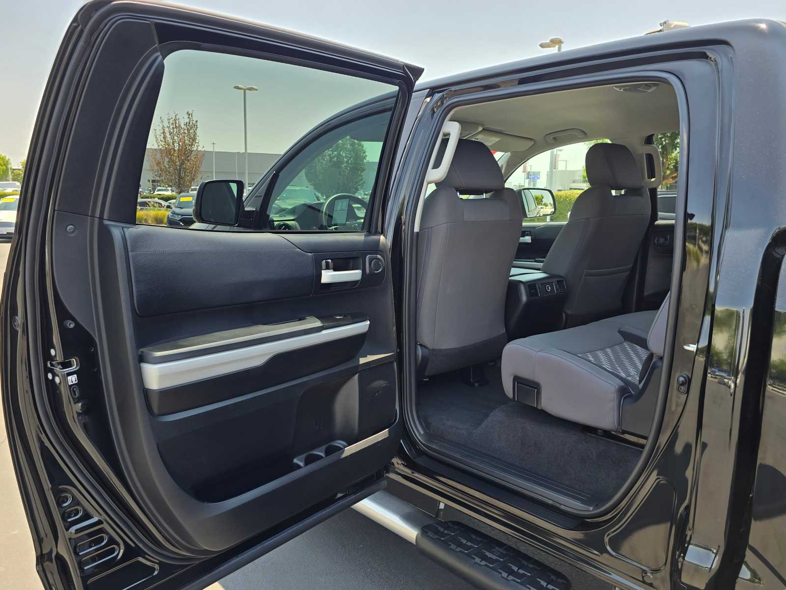 2019 Toyota Tundra SR5 CrewMax 5.5 Bed 5.7L 15