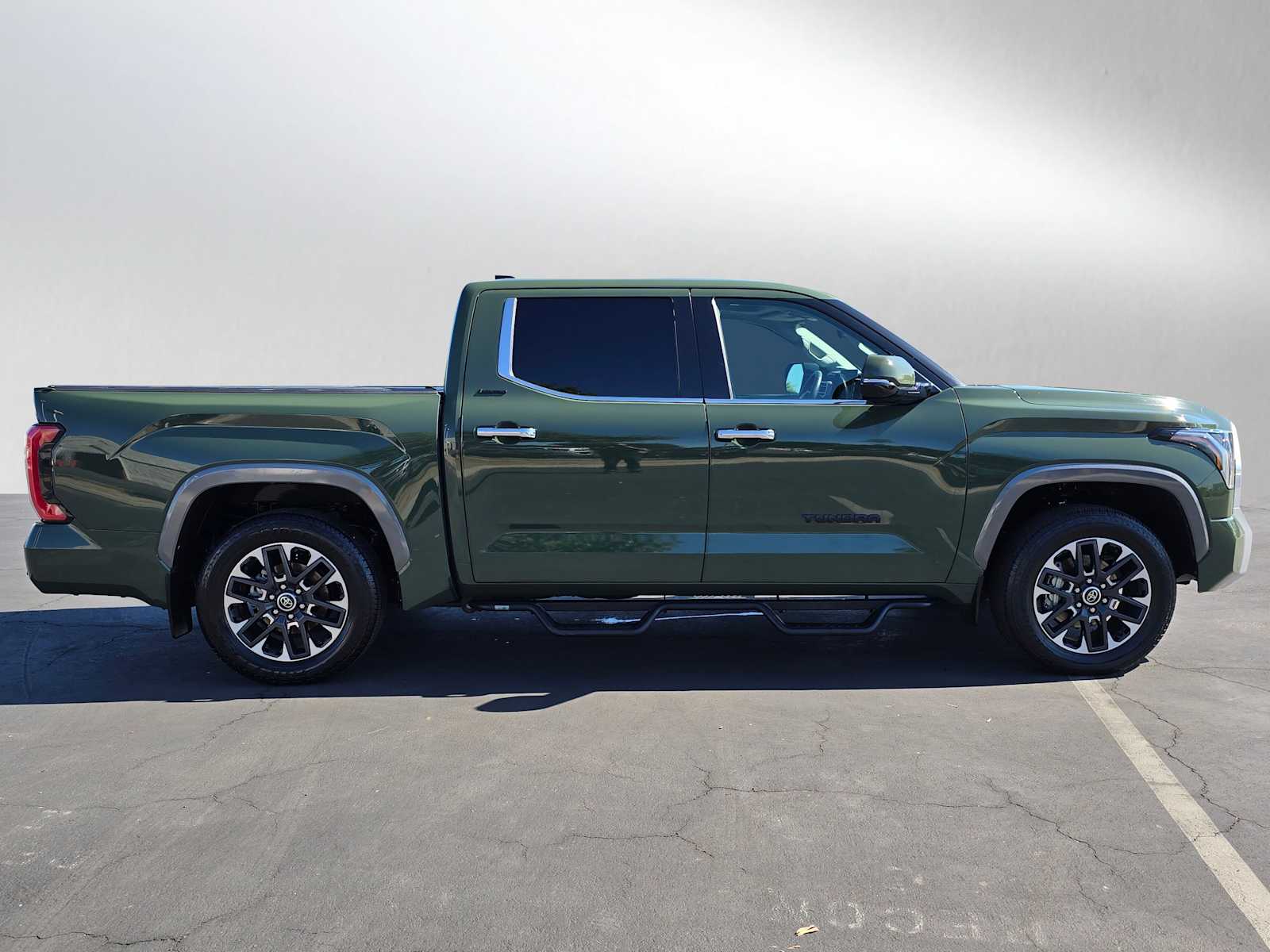 2023 Toyota Tundra Limited CrewMax 5.5 Bed 6