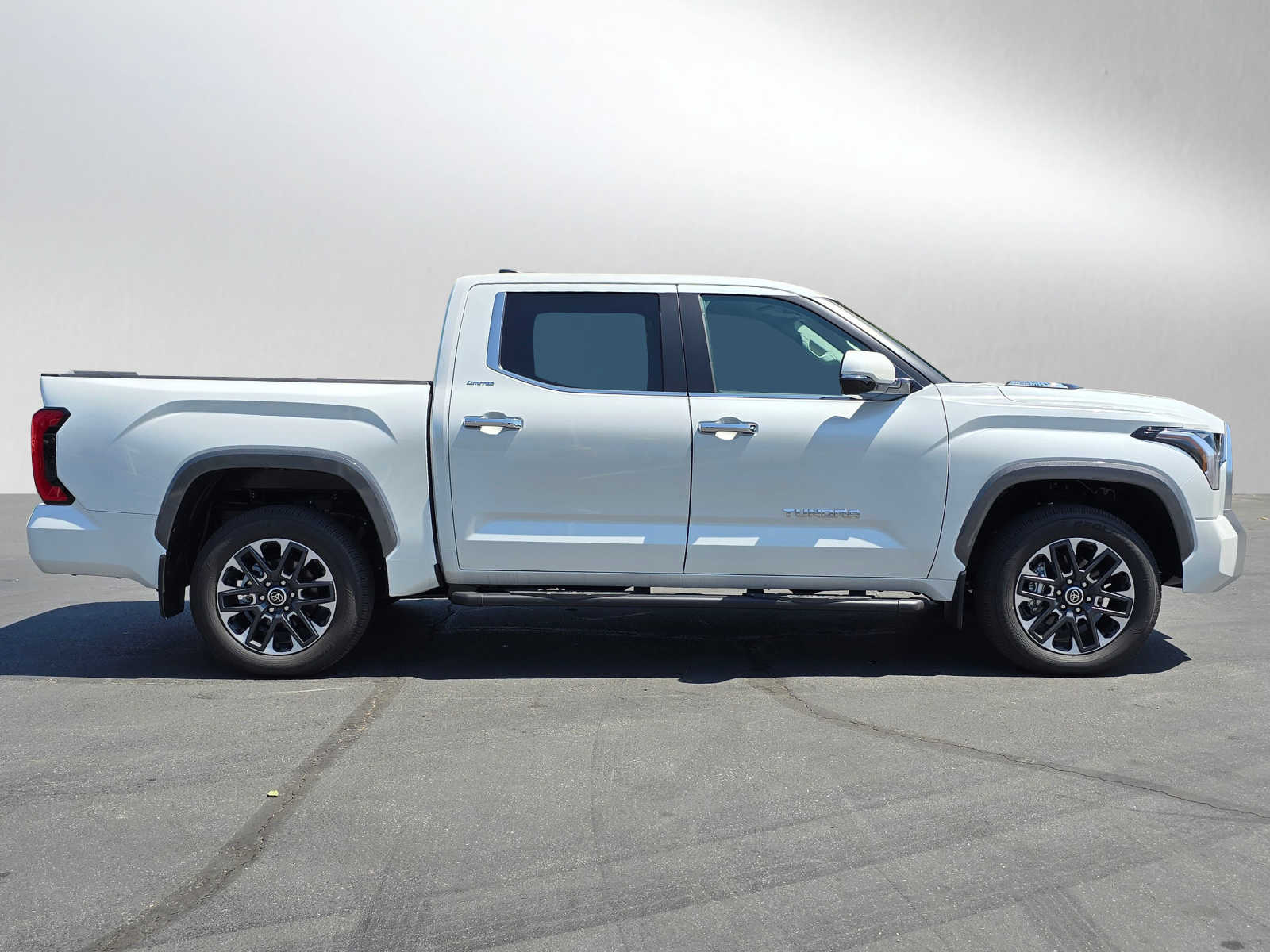 2024 Toyota Tundra Limited Hybrid CrewMax 5.5 Bed 6