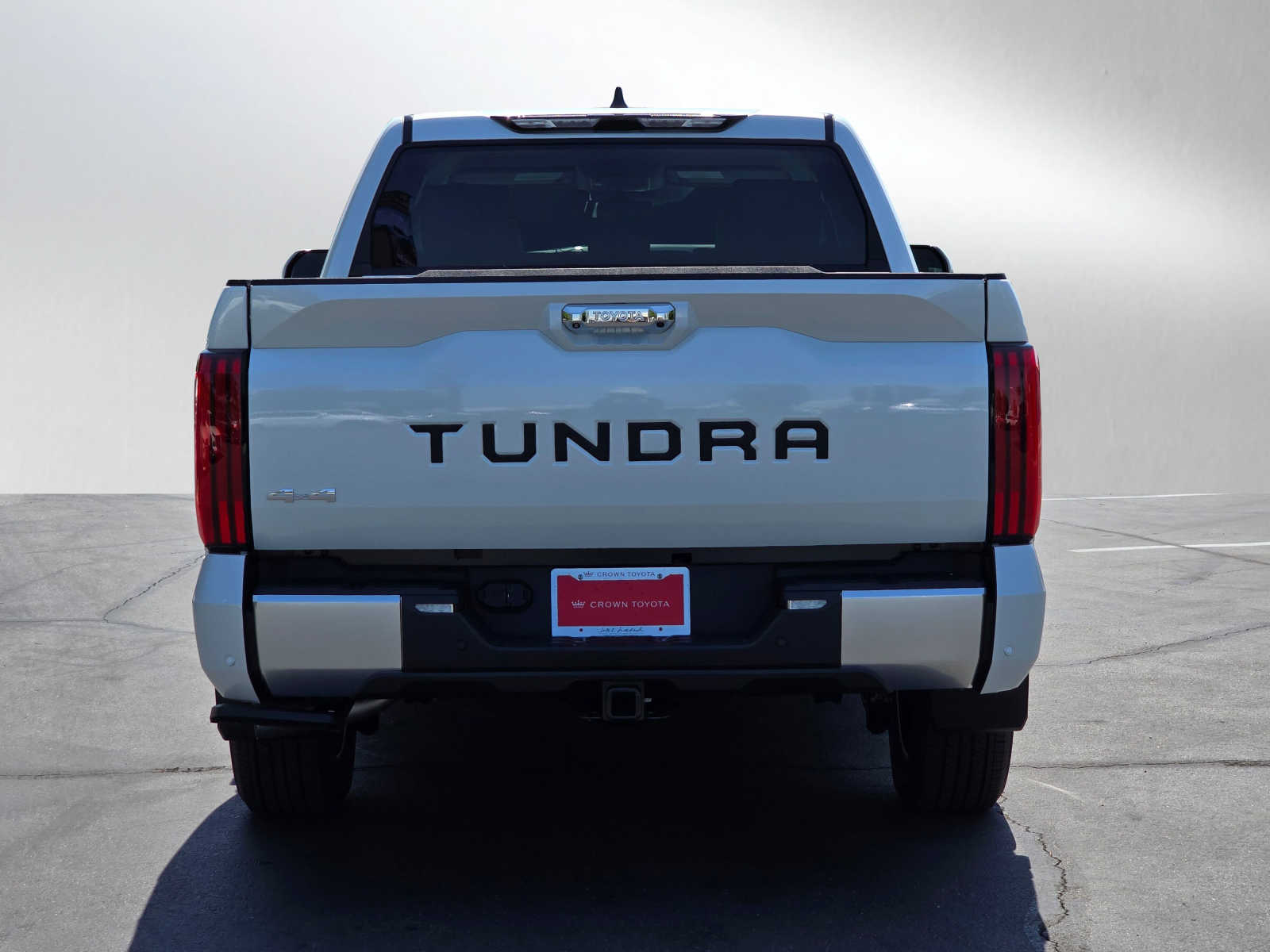 2024 Toyota Tundra Limited Hybrid CrewMax 5.5 Bed 4