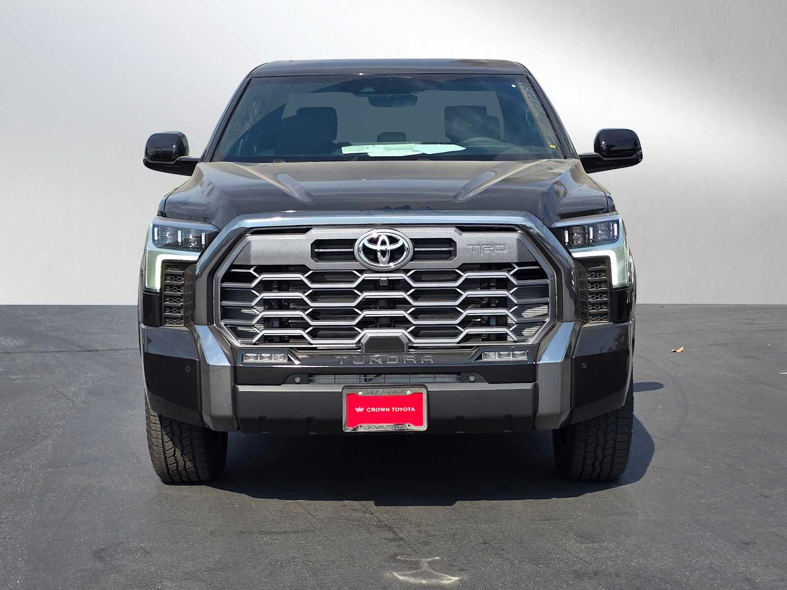 2025 Toyota Tundra Platinum CrewMax 5.5 Bed 8