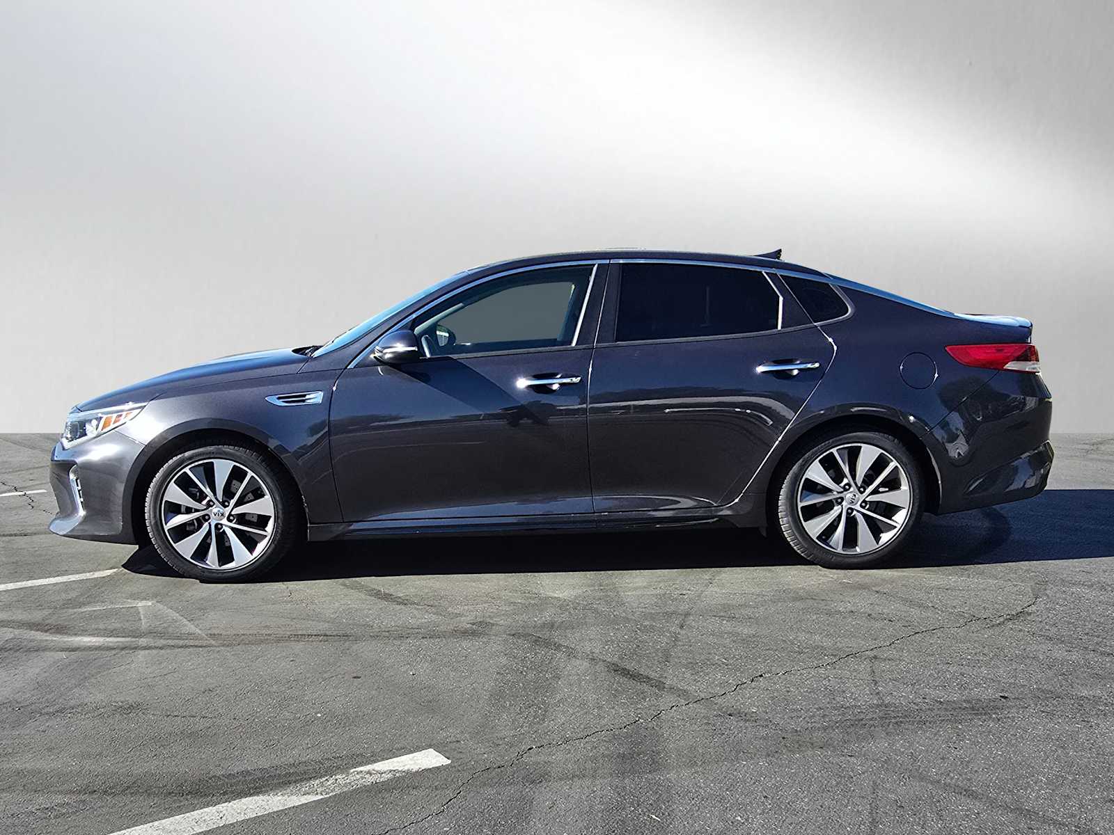 2018 Kia Optima S 2